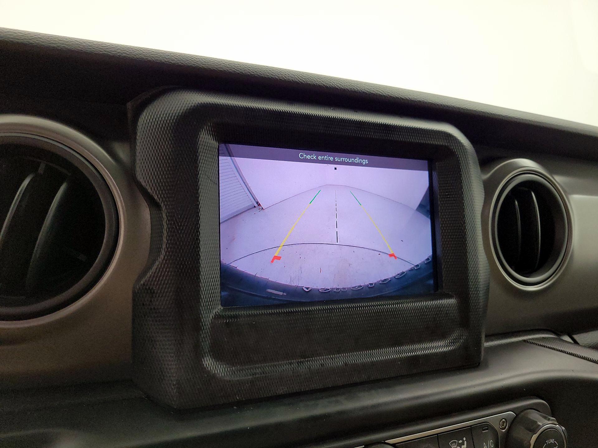 Thumbnail: 2022 Jeep Wrangler - 14