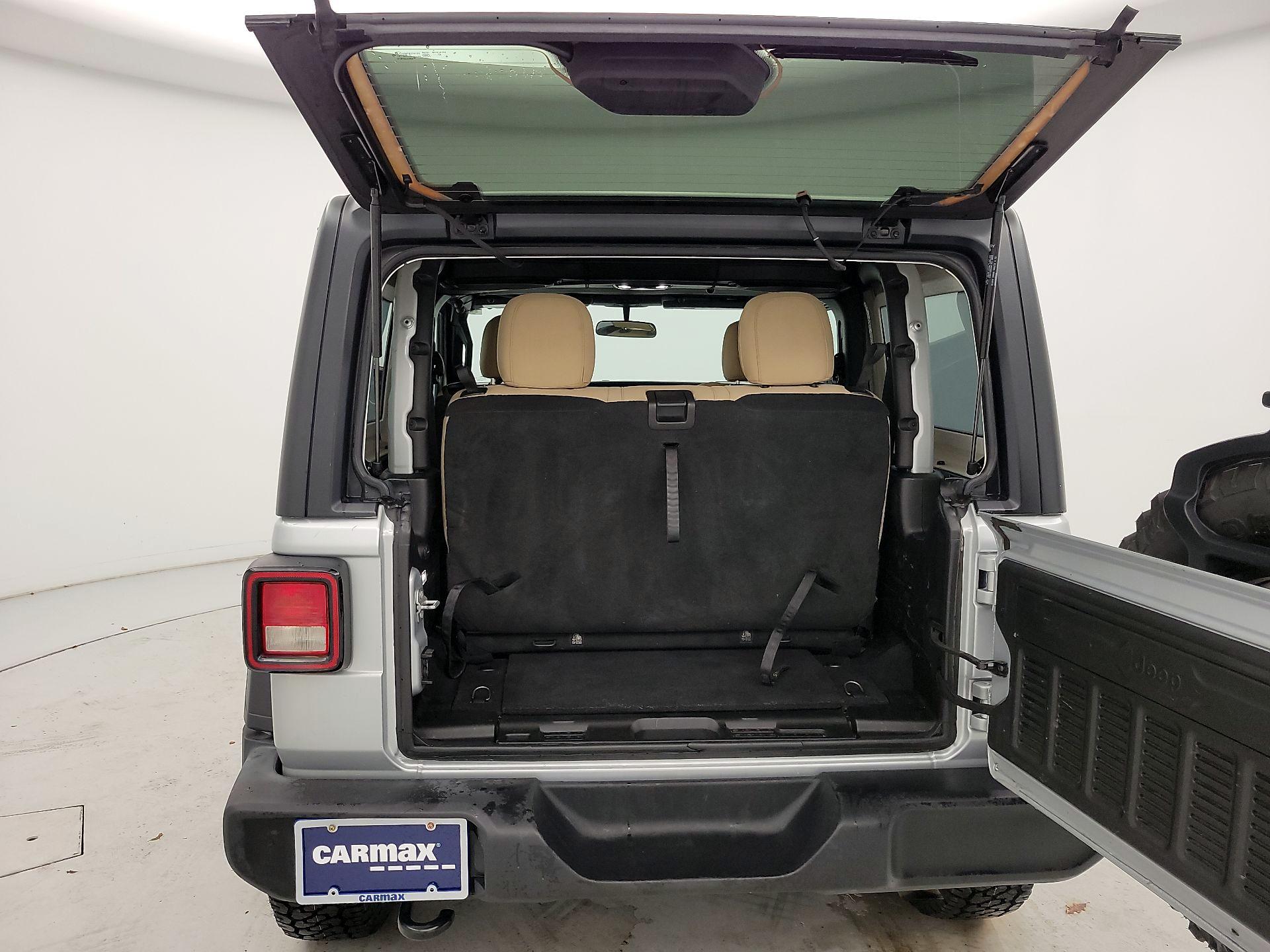 Thumbnail: 2022 Jeep Wrangler - 19