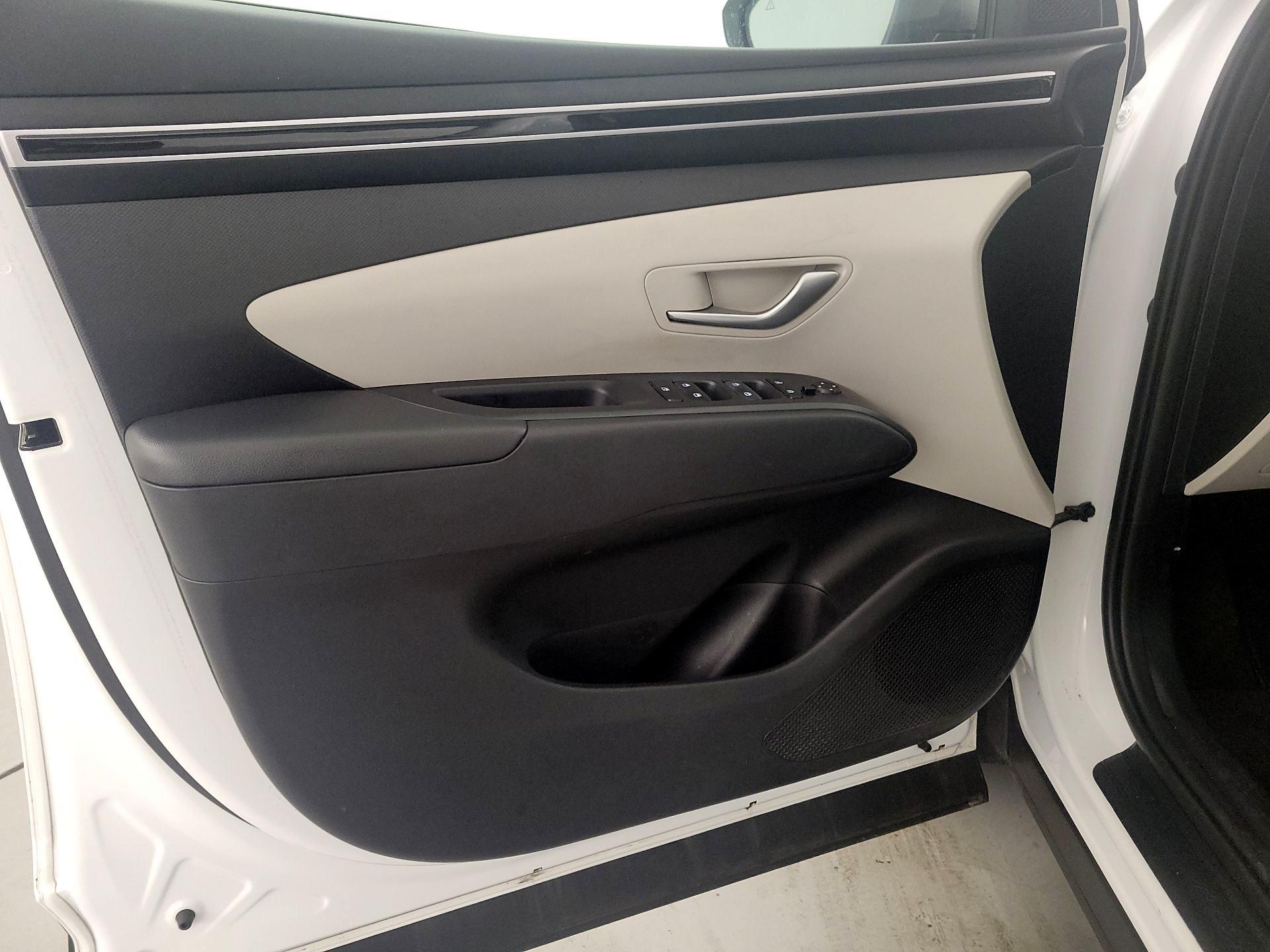 Thumbnail: 2023 Hyundai Tucson - 12