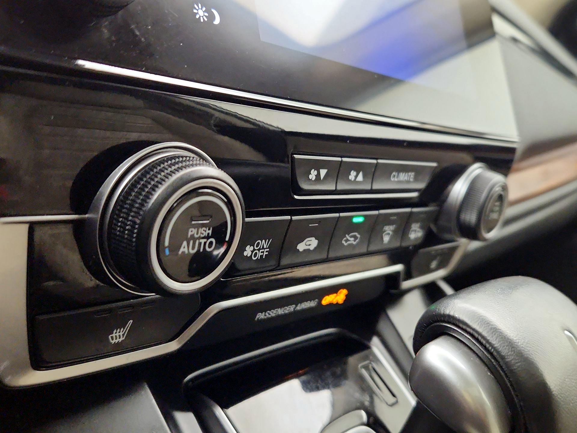 Thumbnail: 2018 Honda CR-V - 16