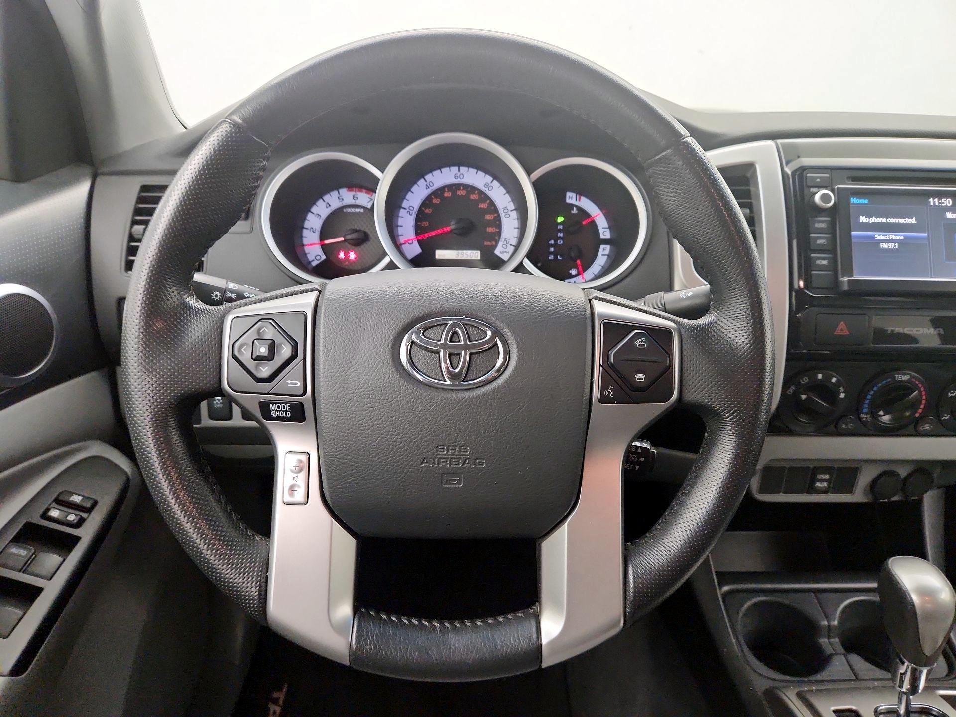 Thumbnail: 2015 Toyota Tacoma - 10