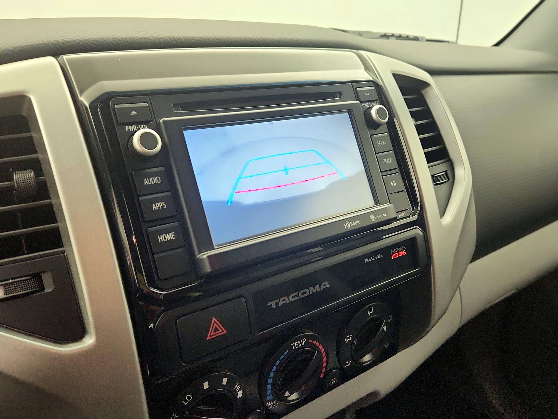 Thumbnail: 2015 Toyota Tacoma - 14