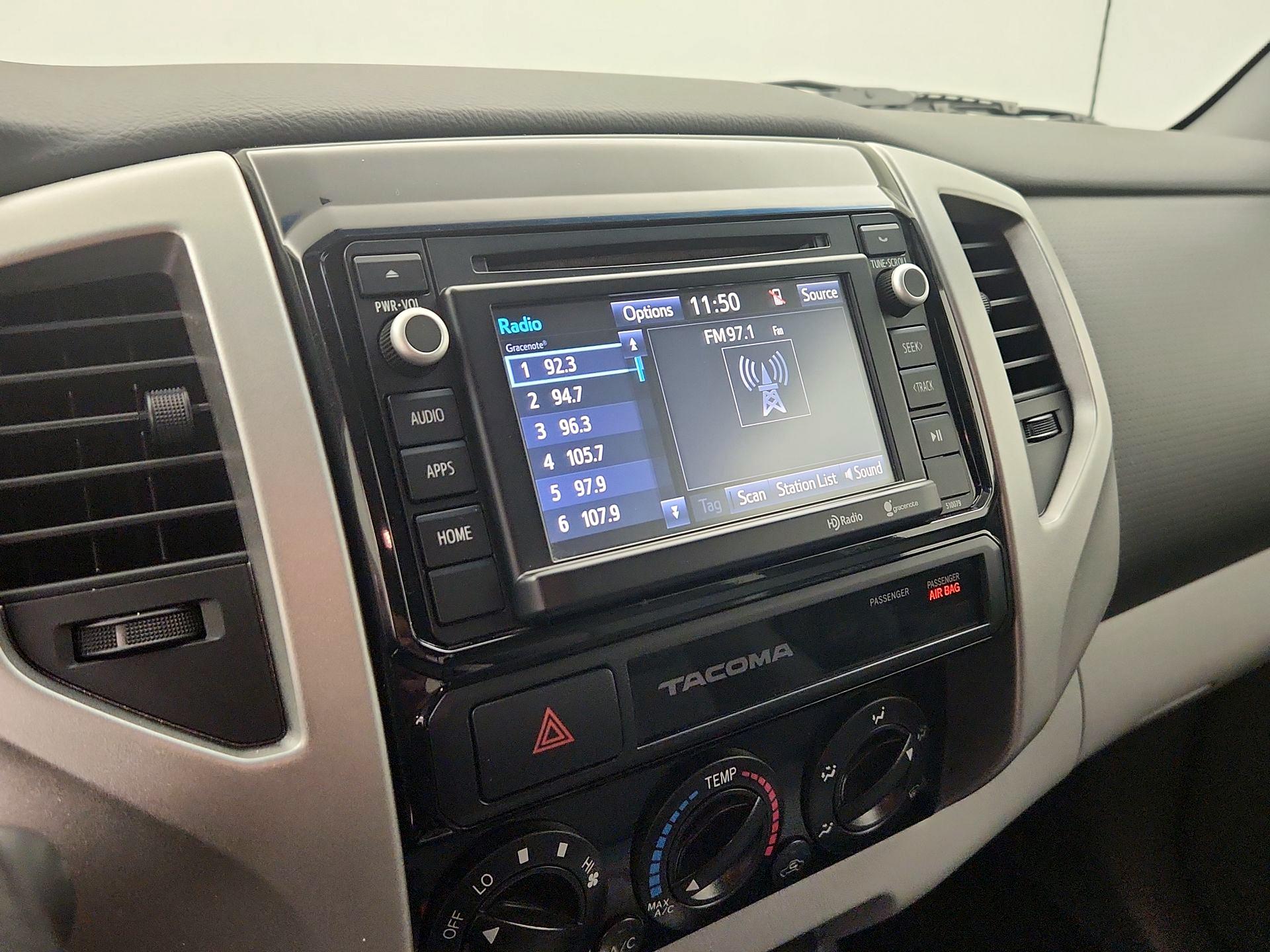 Thumbnail: 2015 Toyota Tacoma - 15