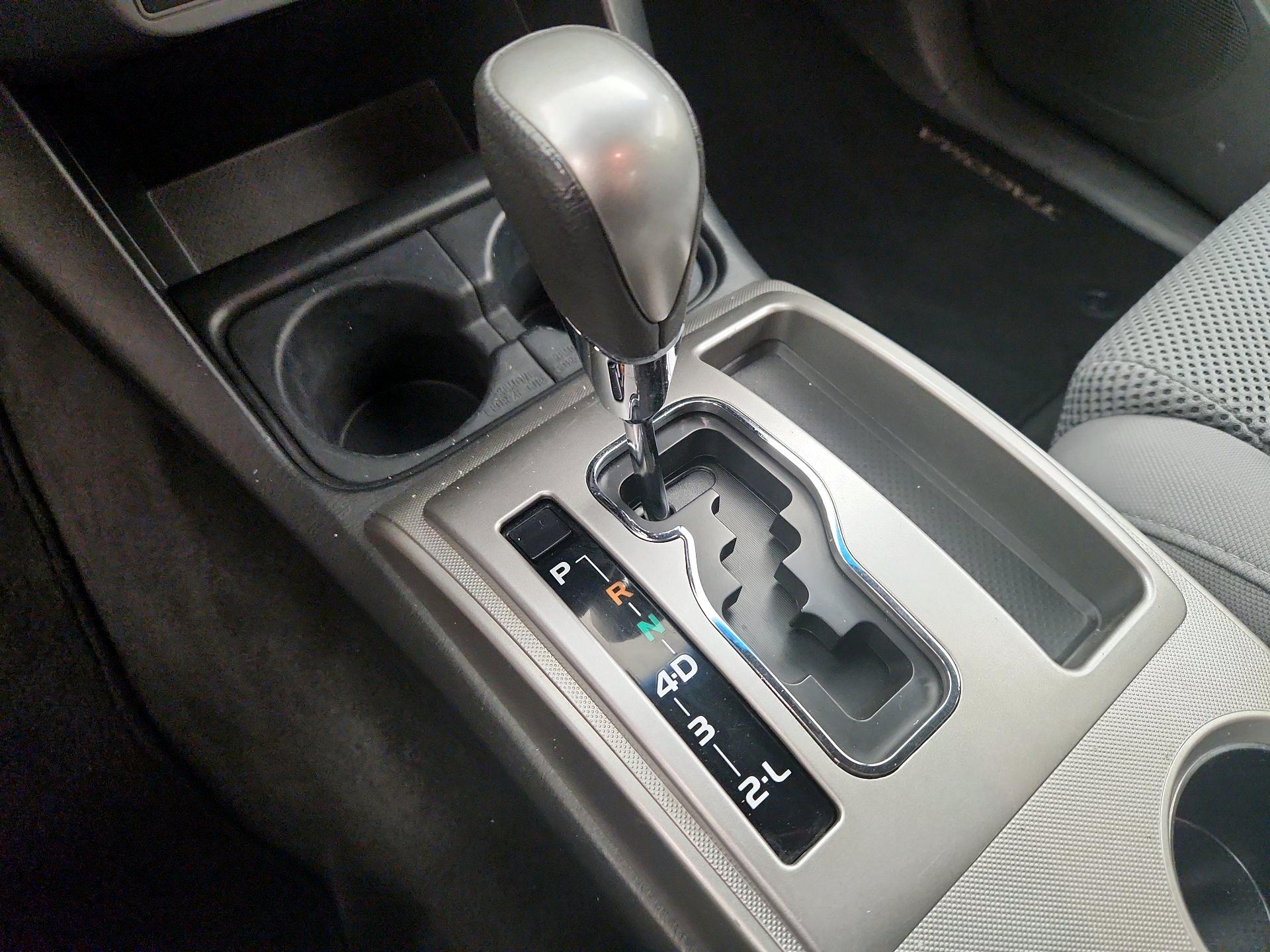 Thumbnail: 2015 Toyota Tacoma - 17