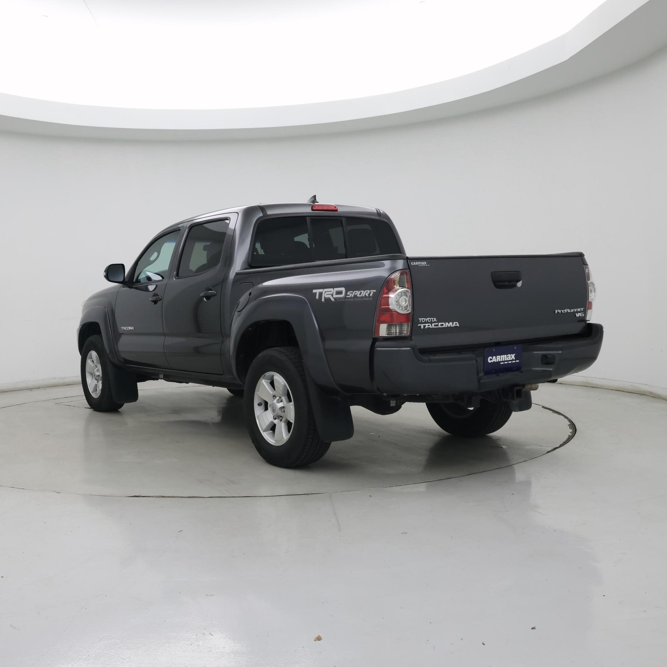 Thumbnail: 2015 Toyota Tacoma - 2