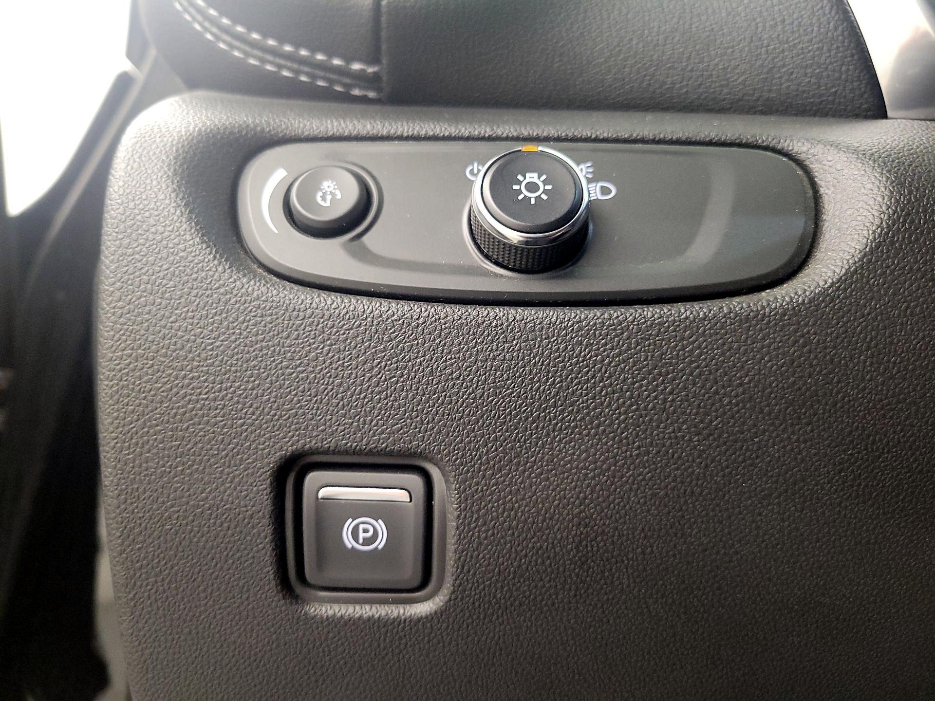 Thumbnail: 2023 Chevrolet Blazer - 13