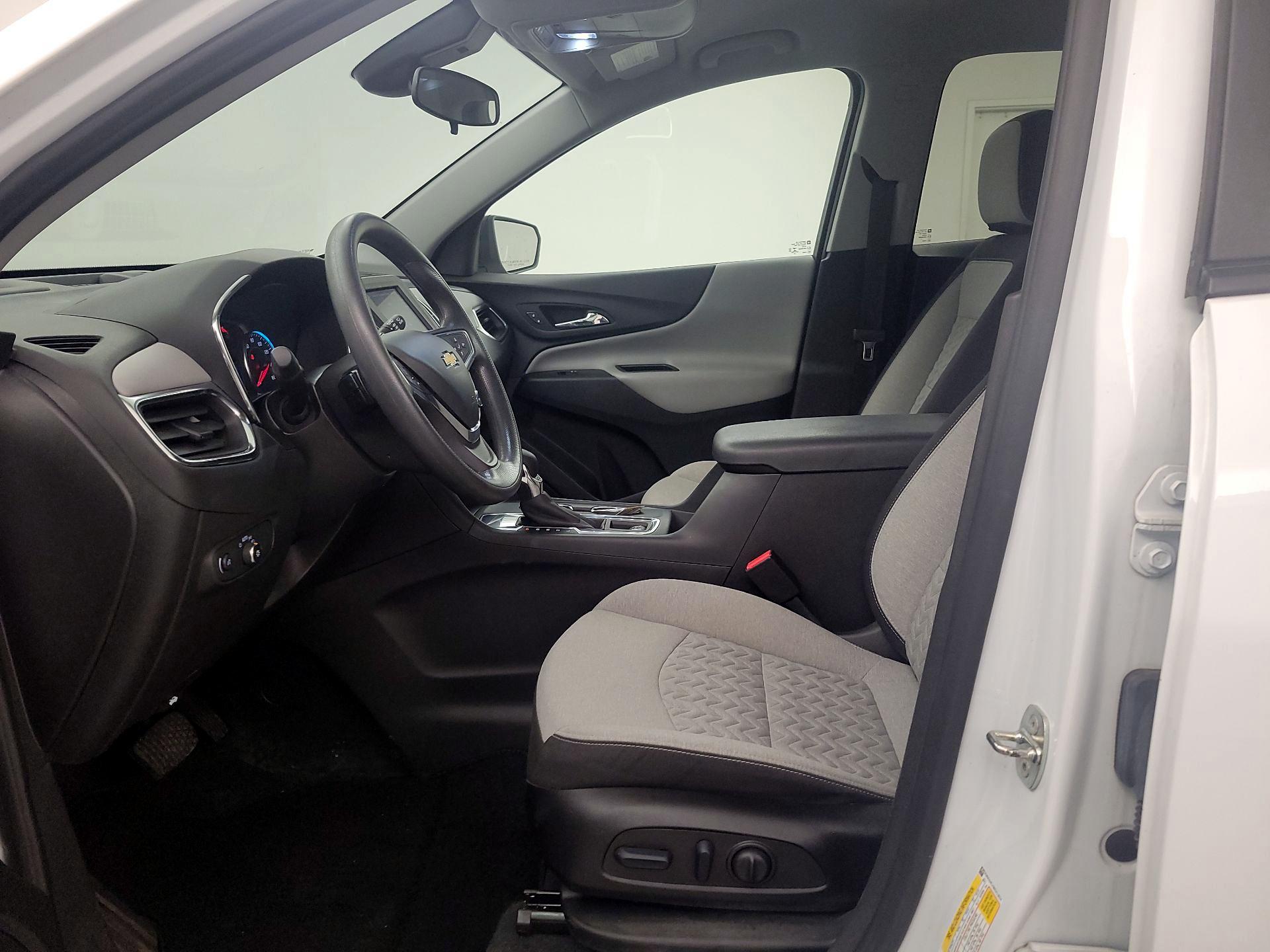 Thumbnail: 2022 Chevrolet Equinox - 11