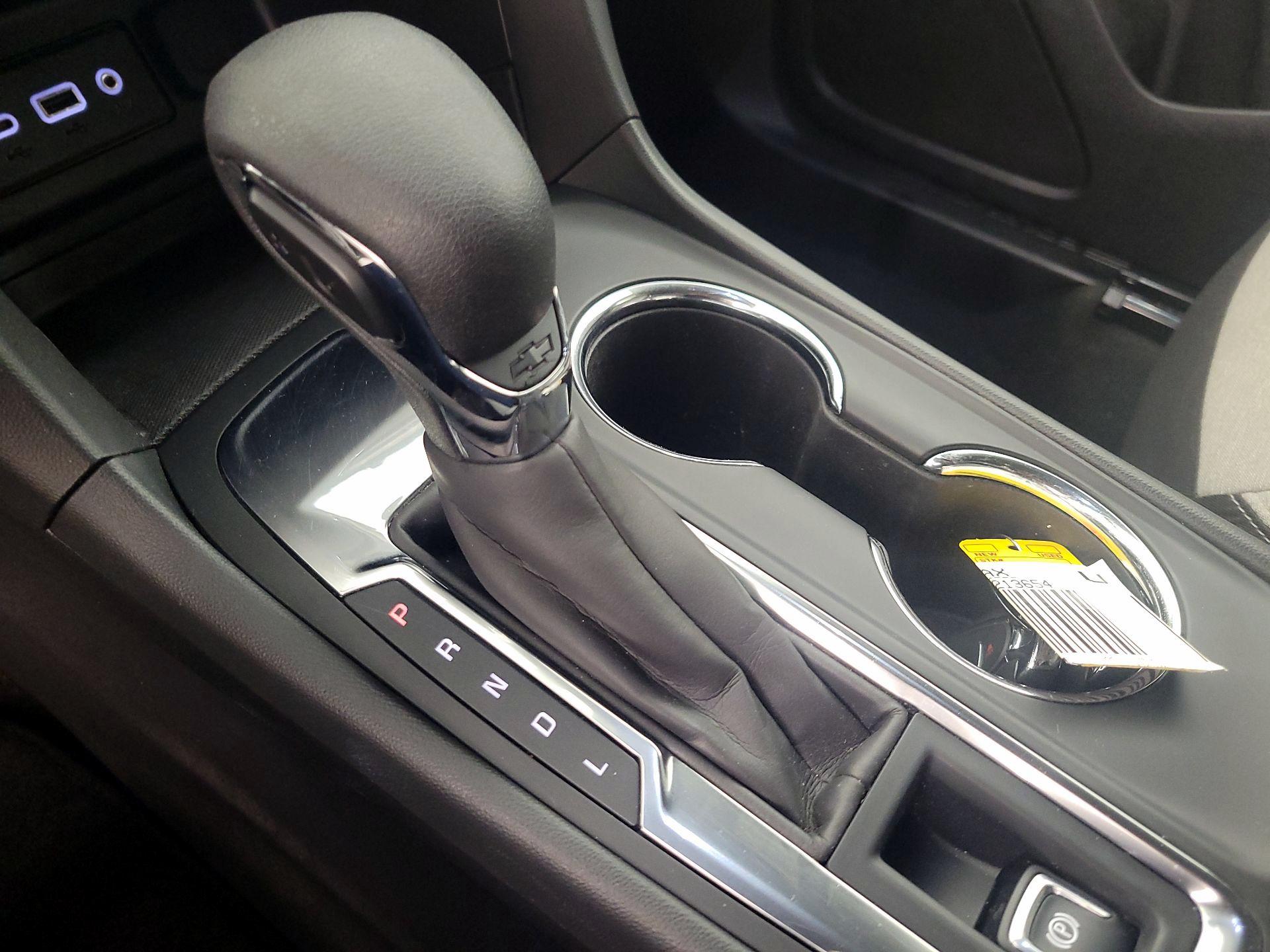 Thumbnail: 2022 Chevrolet Equinox - 17