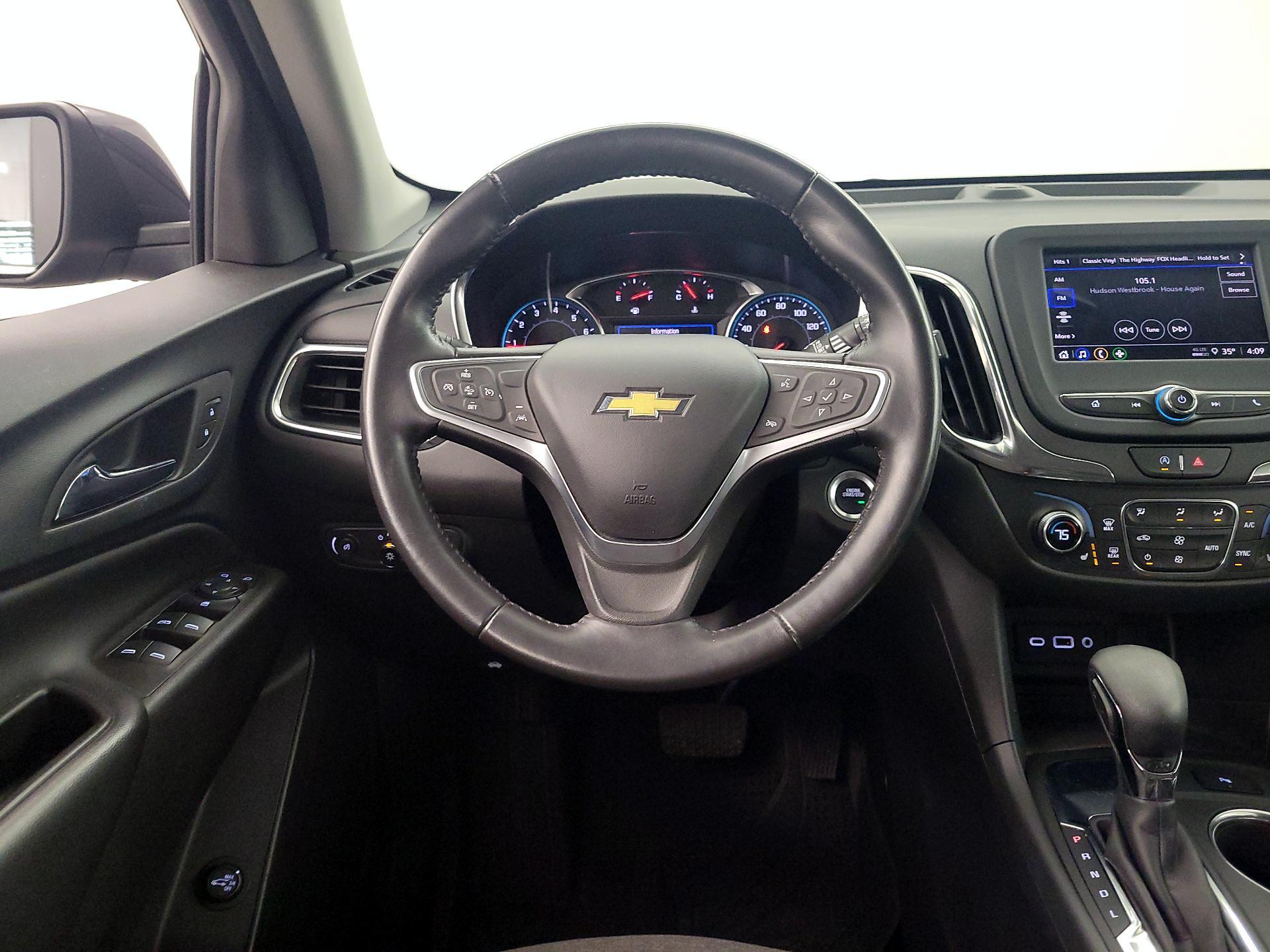 Thumbnail: 2022 Chevrolet Equinox - 10