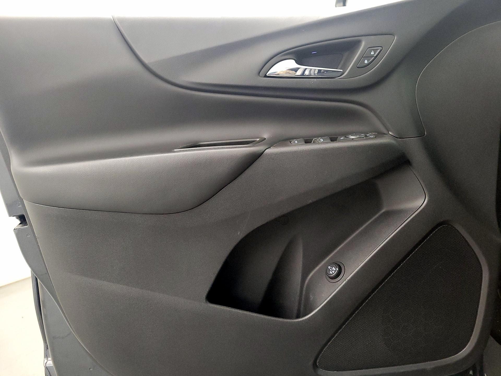 Thumbnail: 2022 Chevrolet Equinox - 12