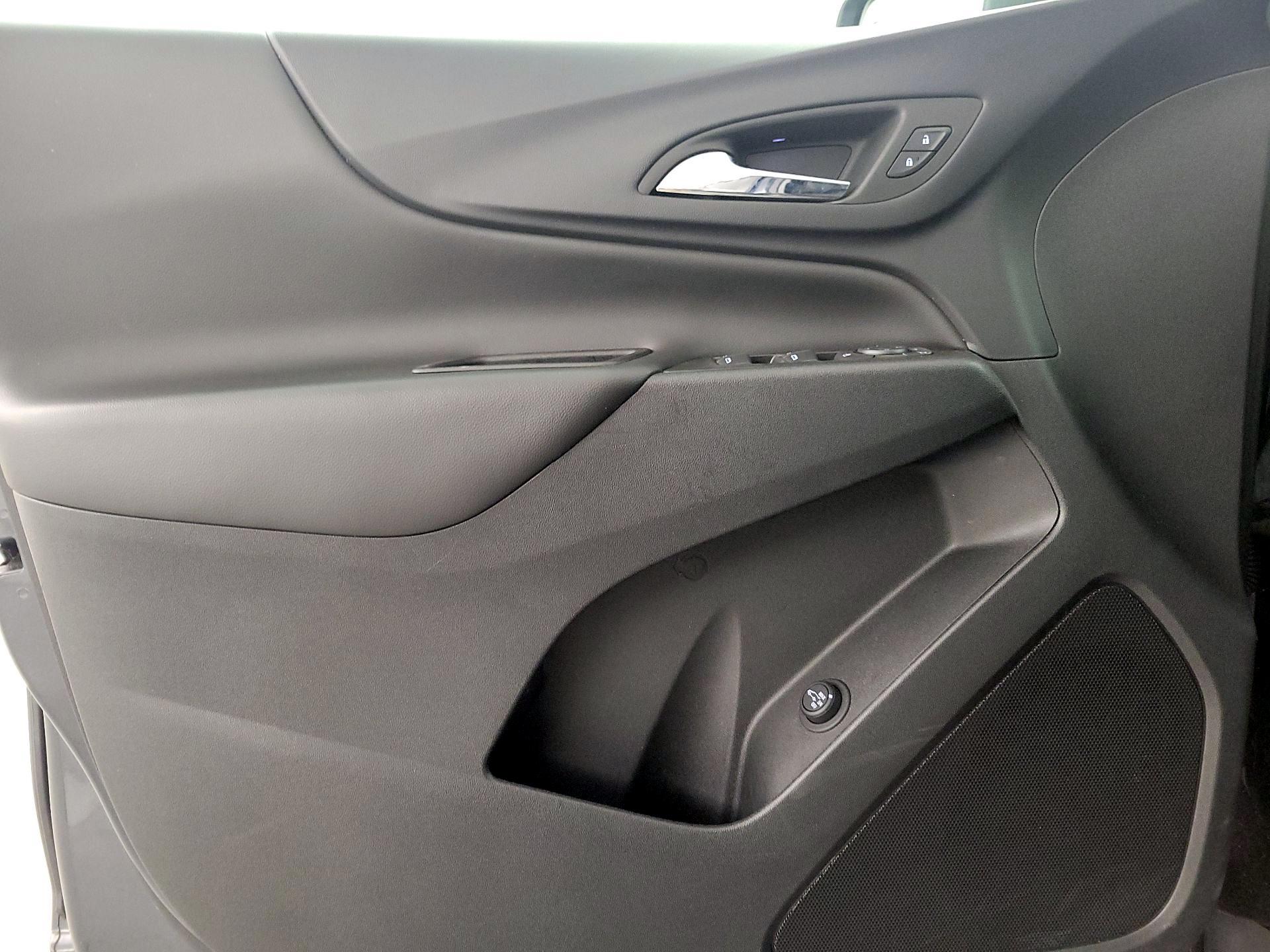 Thumbnail: 2022 Chevrolet Equinox - 12