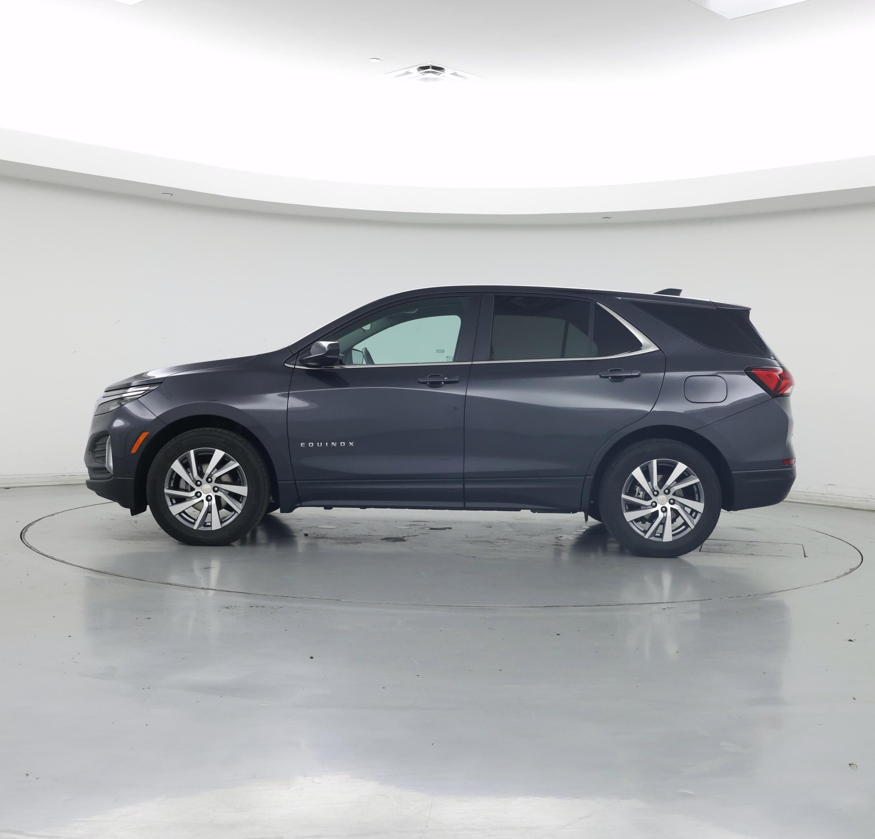 Thumbnail: 2022 Chevrolet Equinox - 3