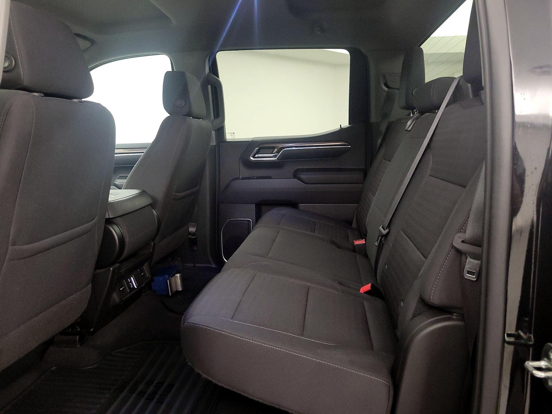 Thumbnail: 2022 Chevrolet Silverado 1500 - 19