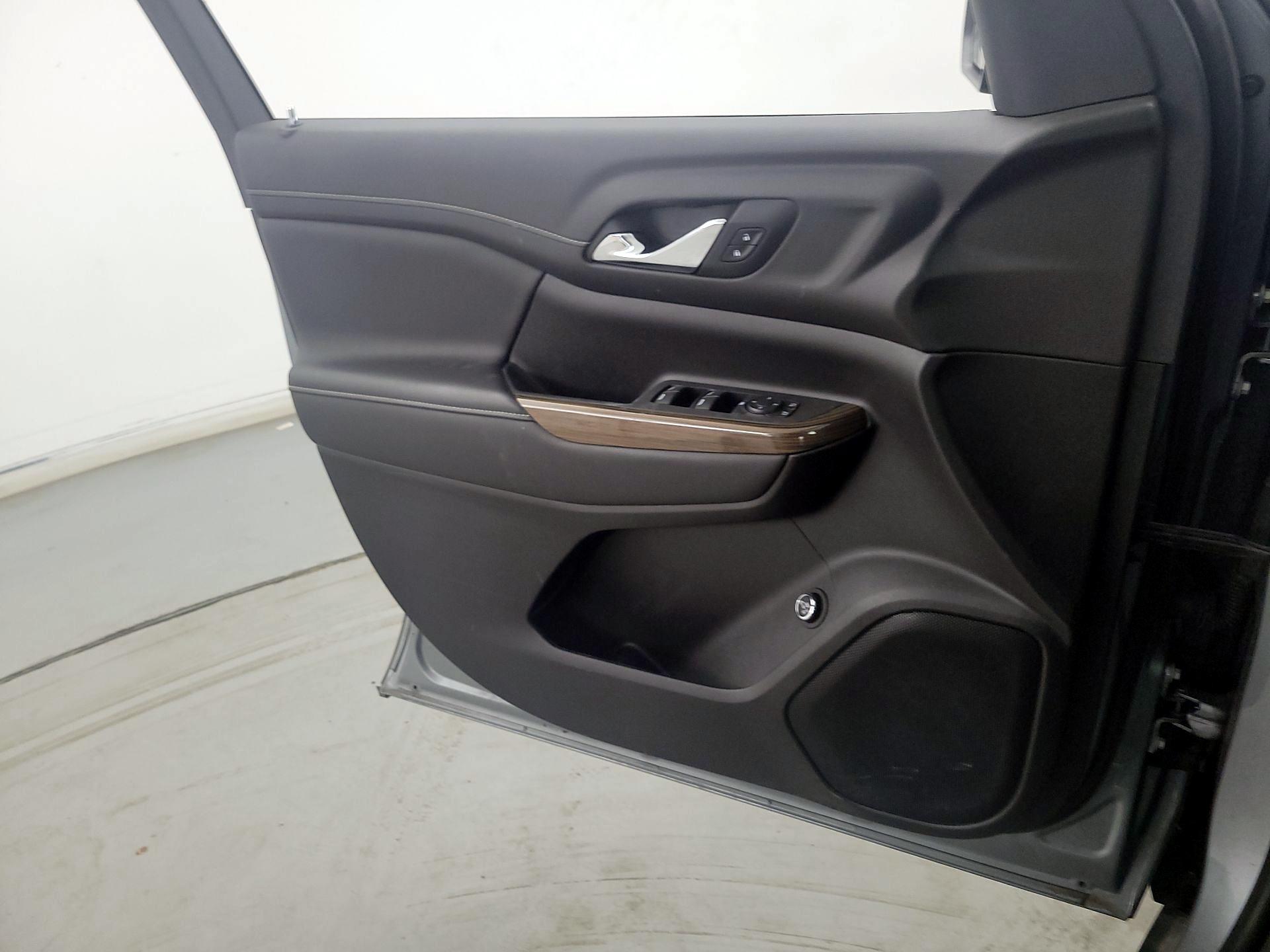 Thumbnail: 2023 GMC Acadia - 12