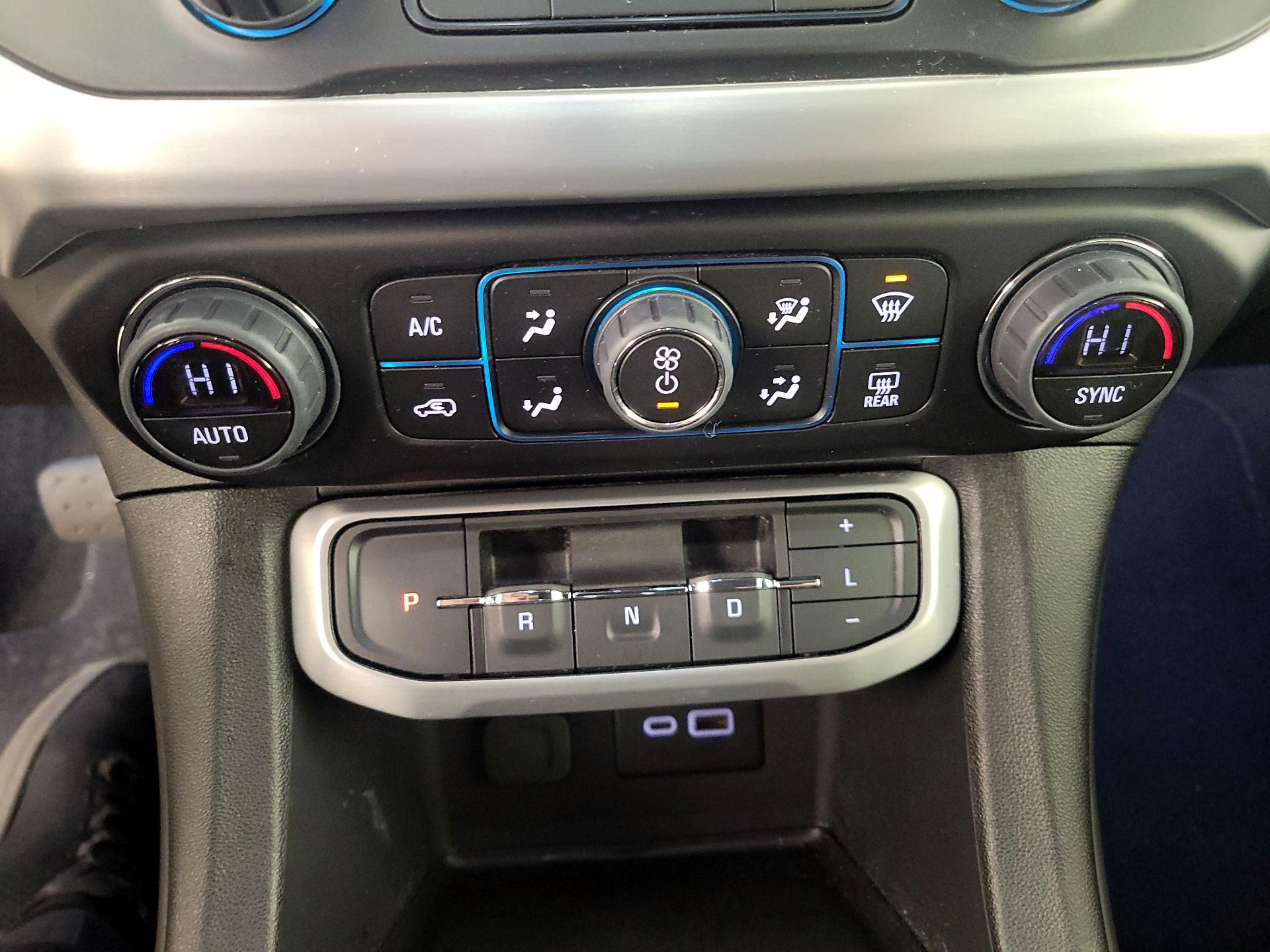 Thumbnail: 2023 GMC Acadia - 17