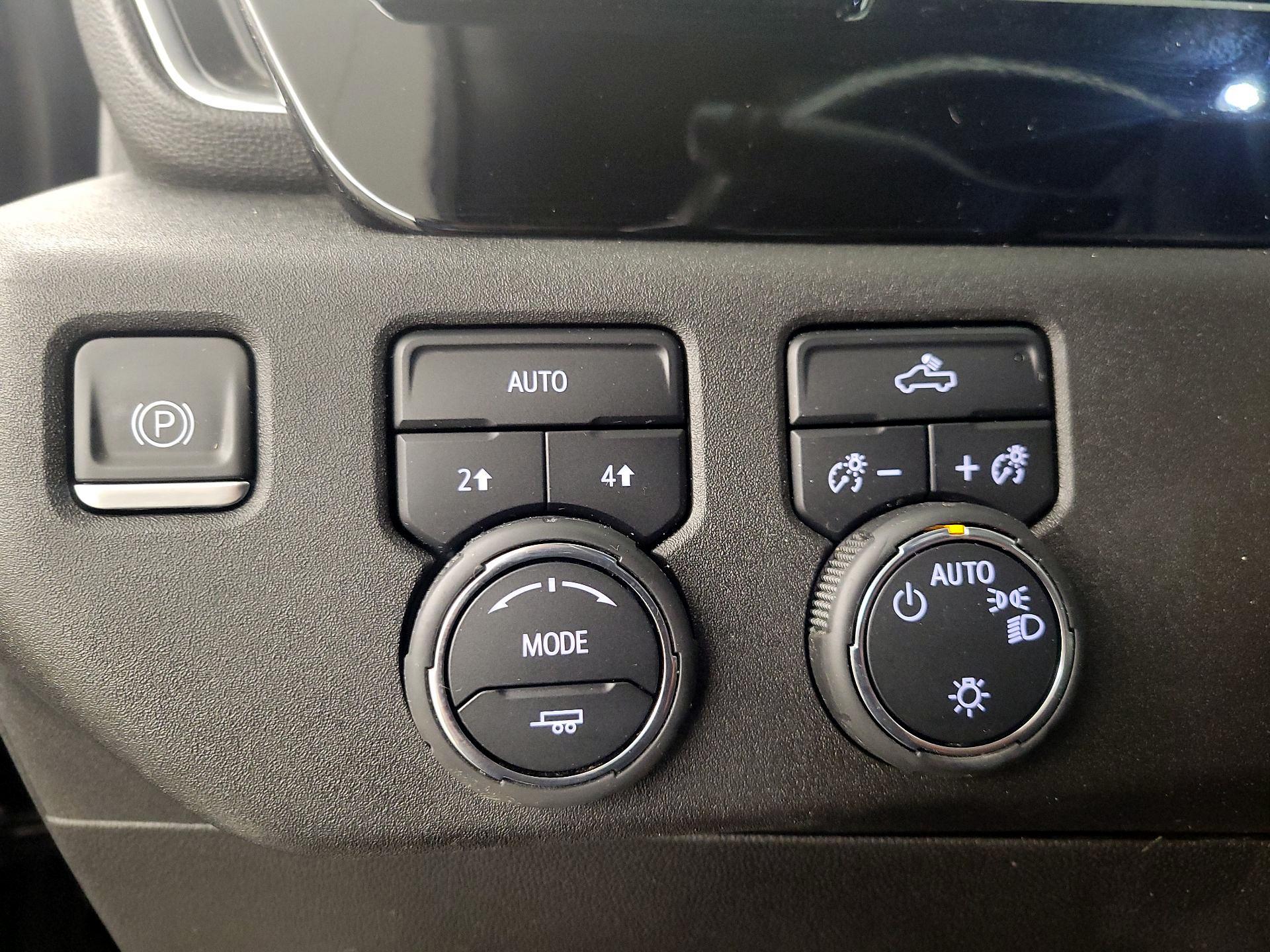 Thumbnail: 2022 Chevrolet Silverado 1500 - 13