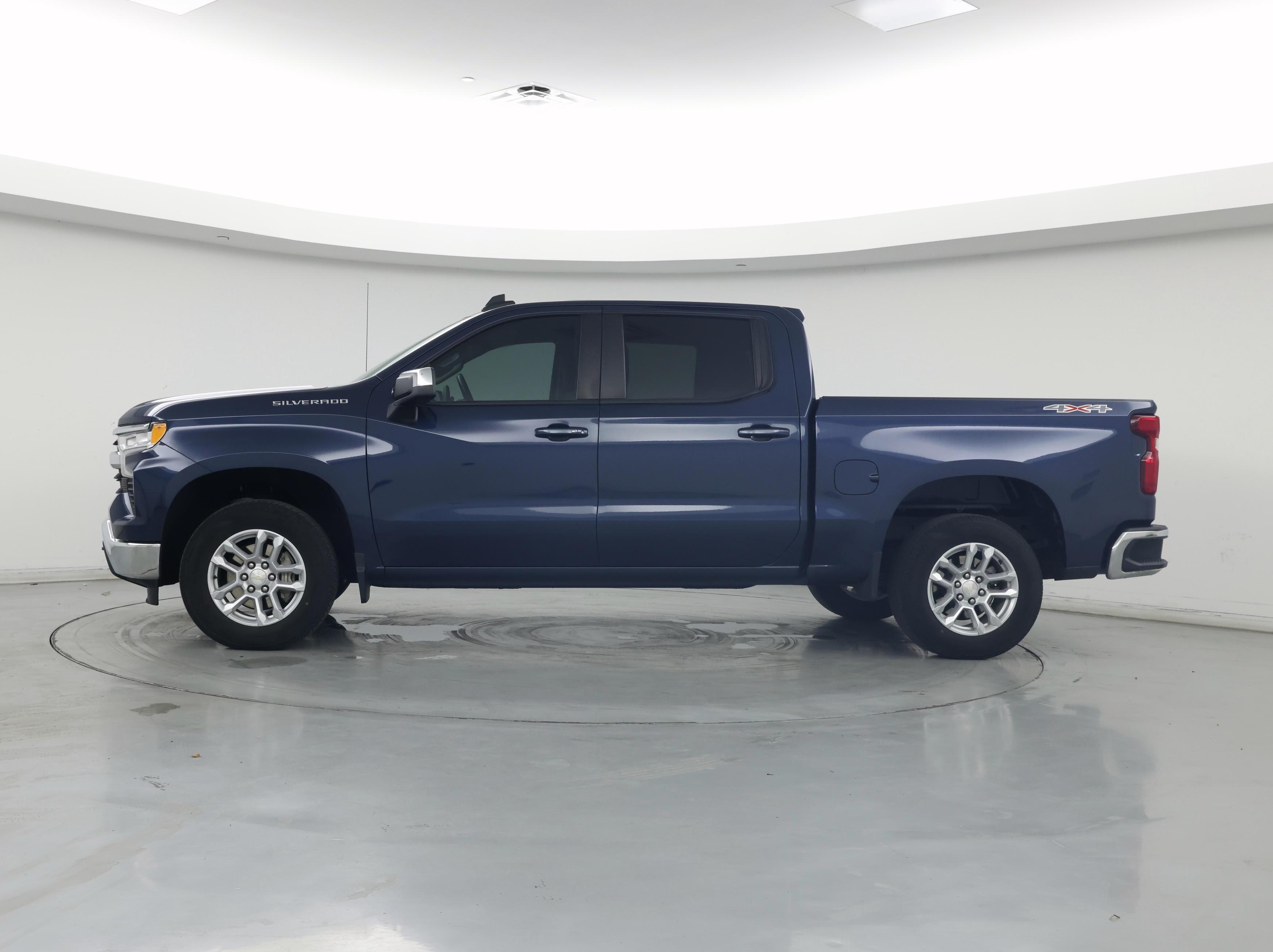 Thumbnail: 2022 Chevrolet Silverado 1500 - 3