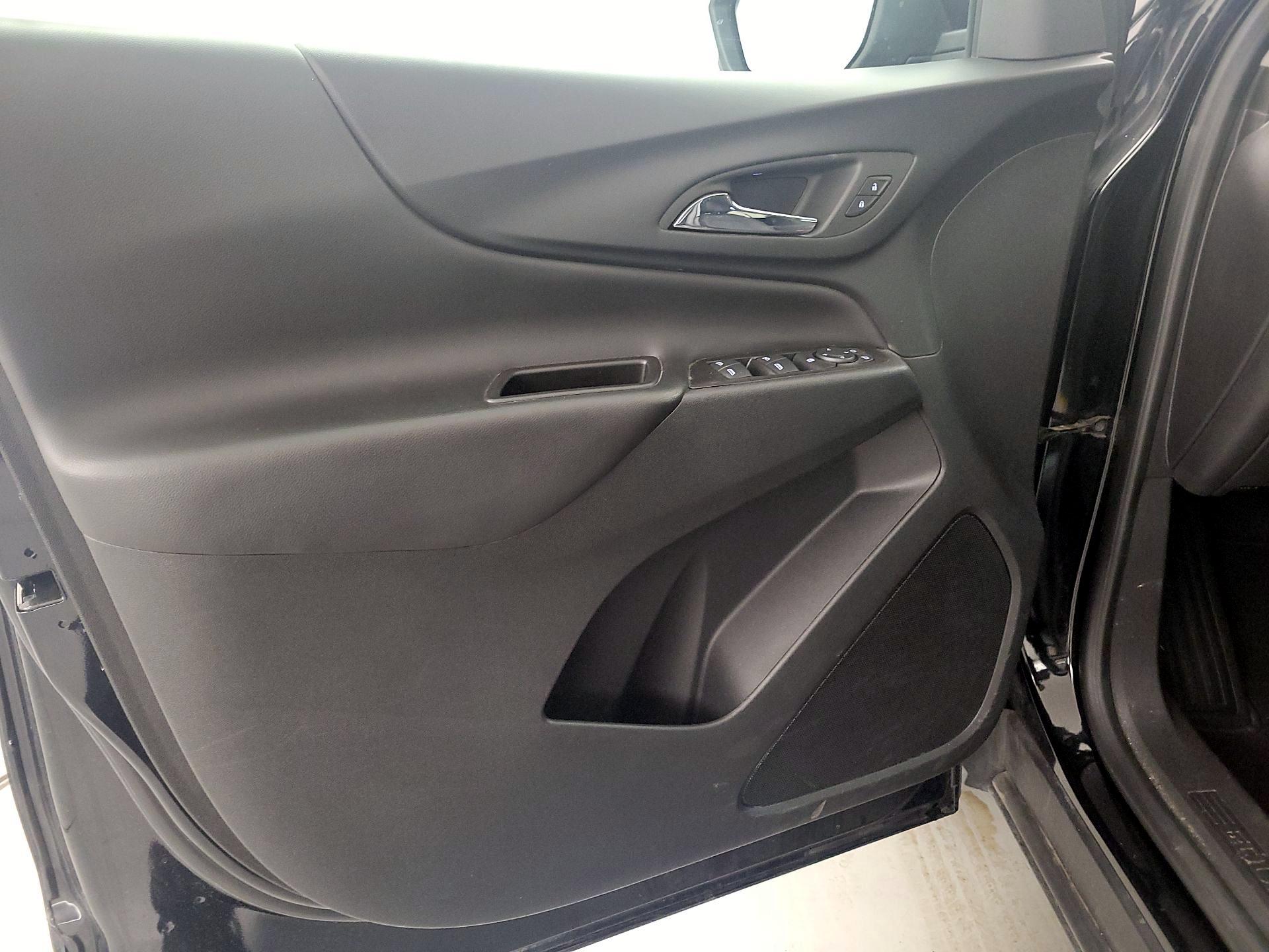 Thumbnail: 2022 Chevrolet Equinox - 12