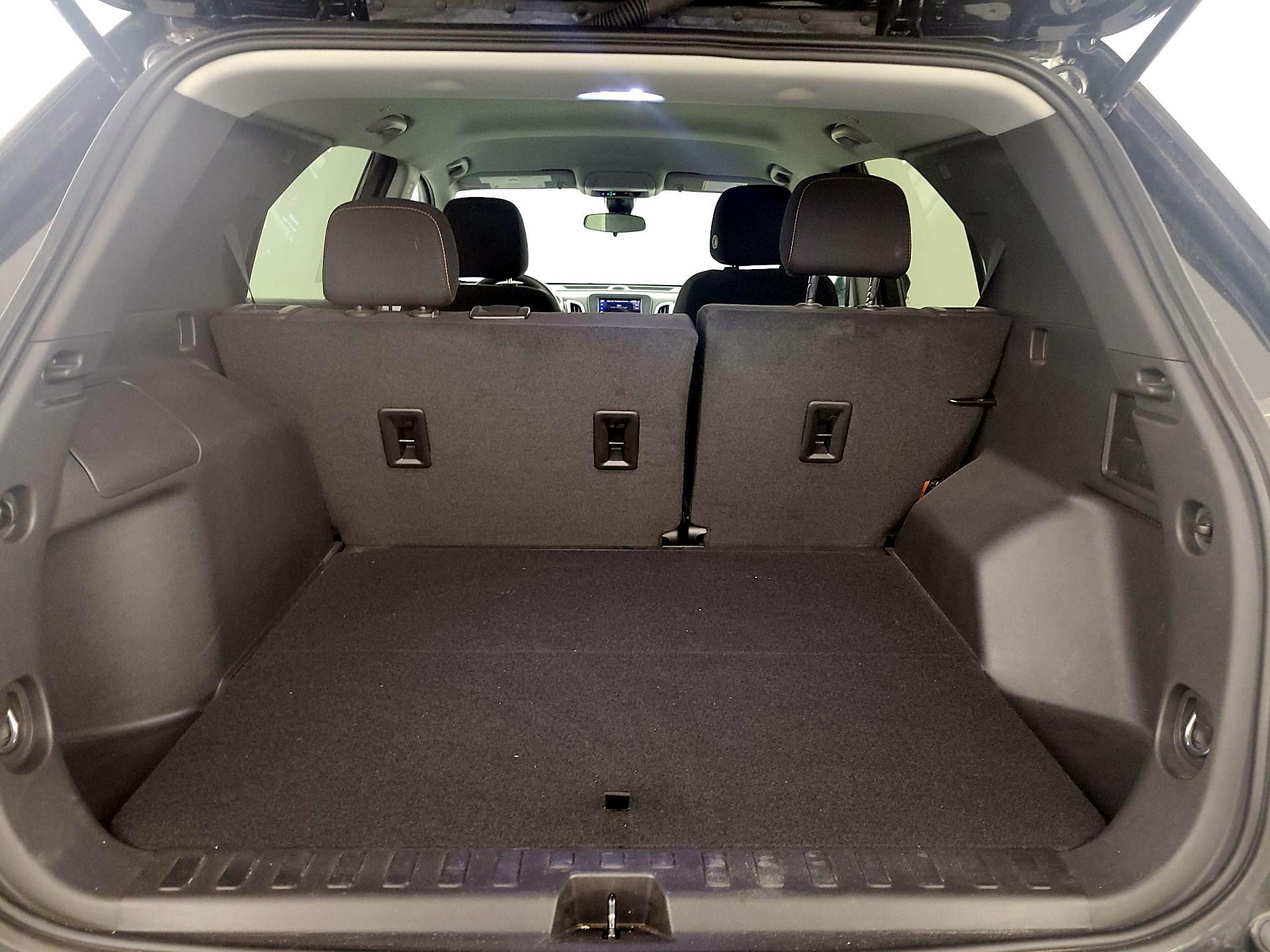 Thumbnail: 2022 Chevrolet Equinox - 20