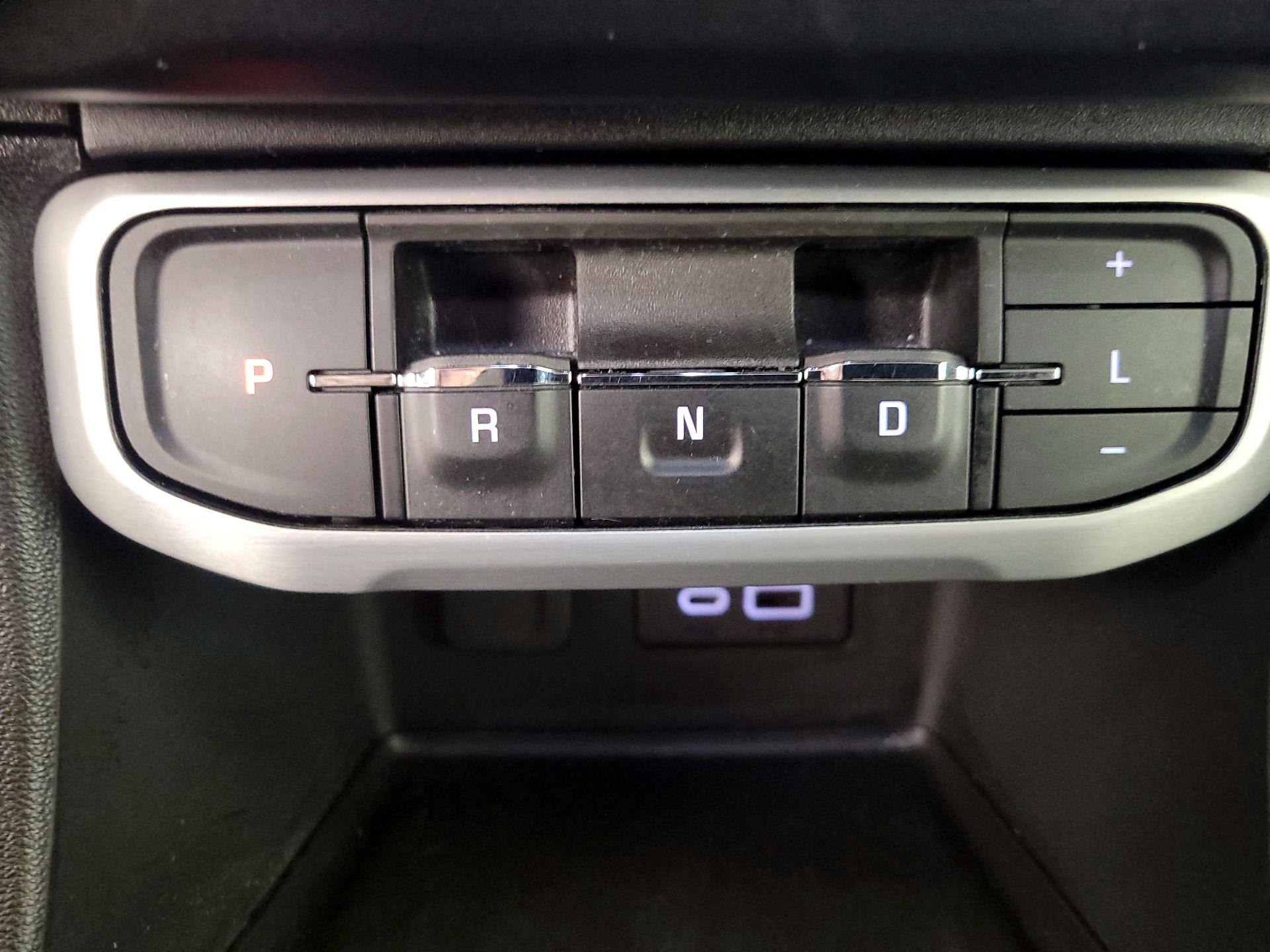 Thumbnail: 2023 GMC Acadia - 18