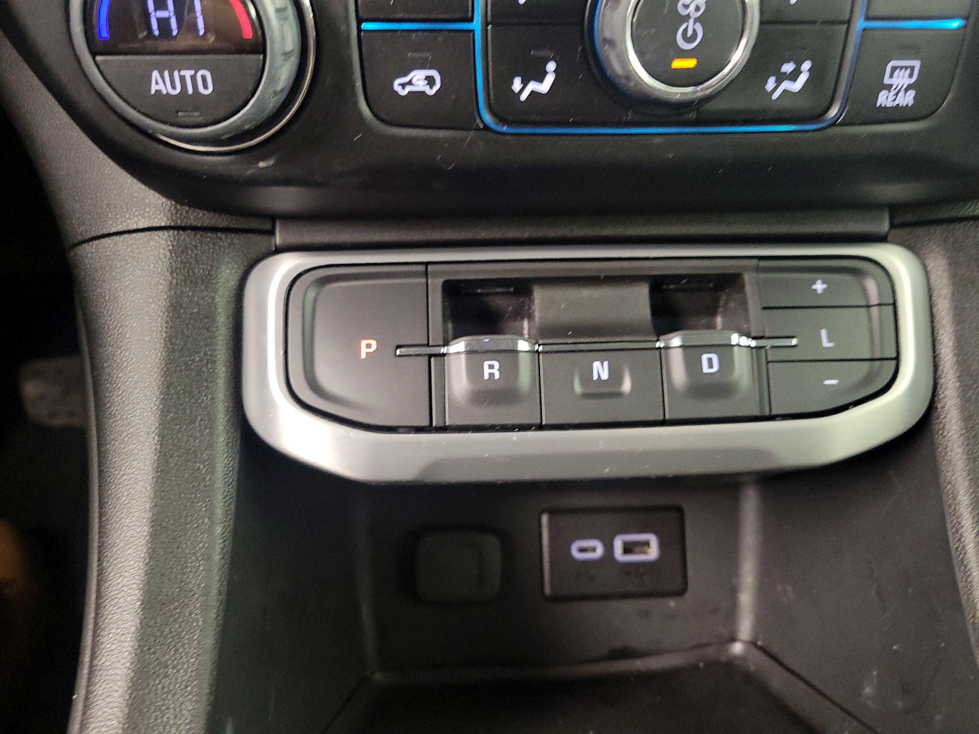 Thumbnail: 2023 GMC Acadia - 17