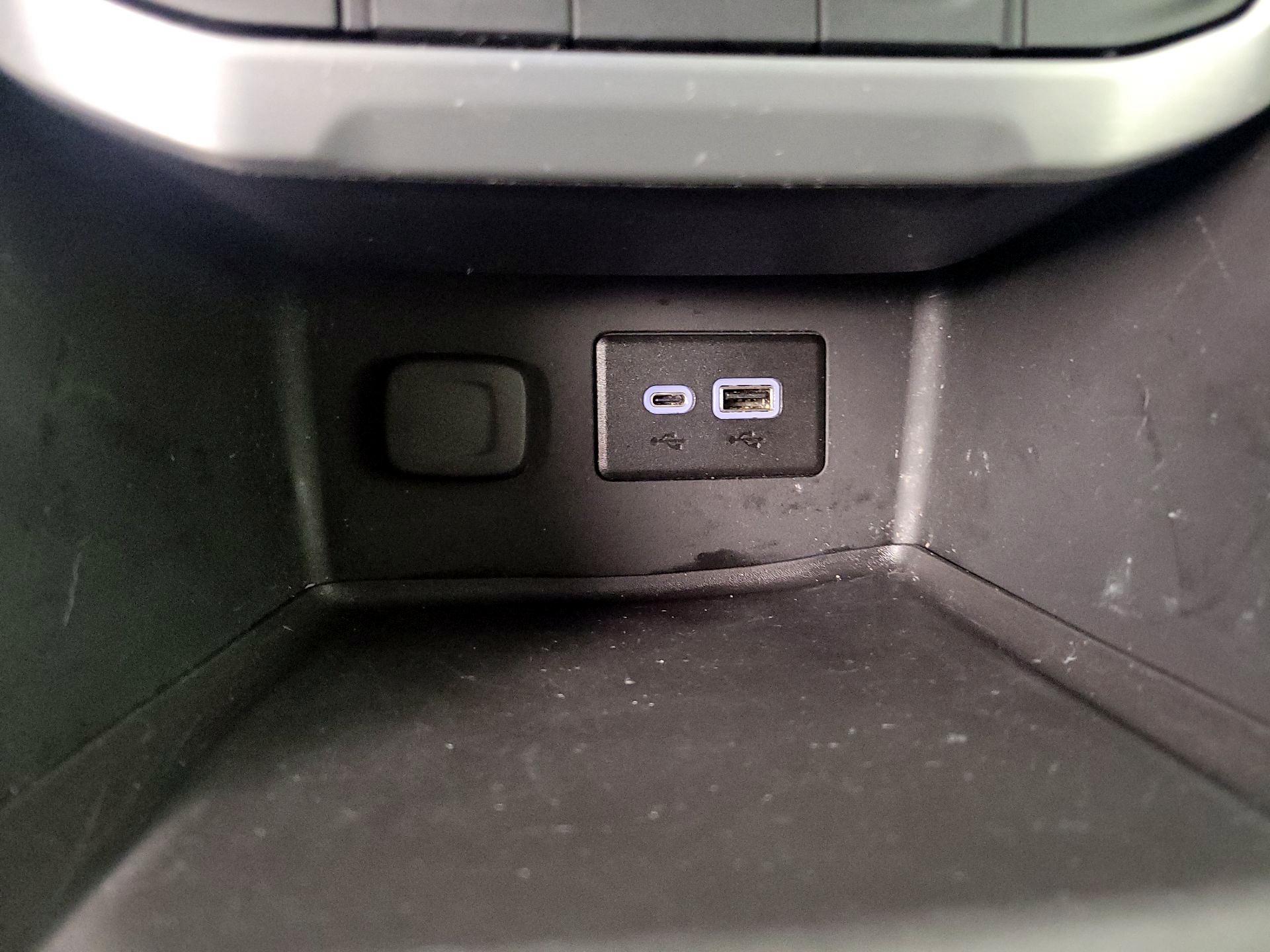 Thumbnail: 2023 GMC Acadia - 18