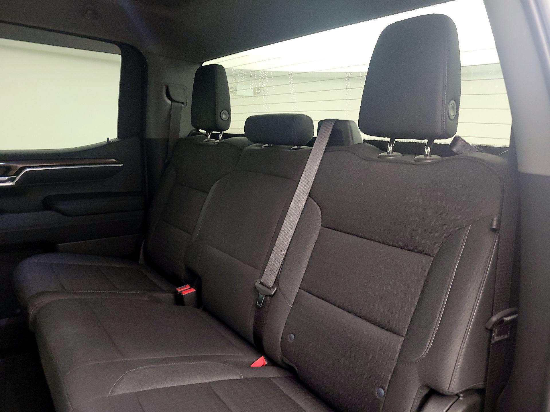 Thumbnail: 2022 Chevrolet Silverado 1500 - 19