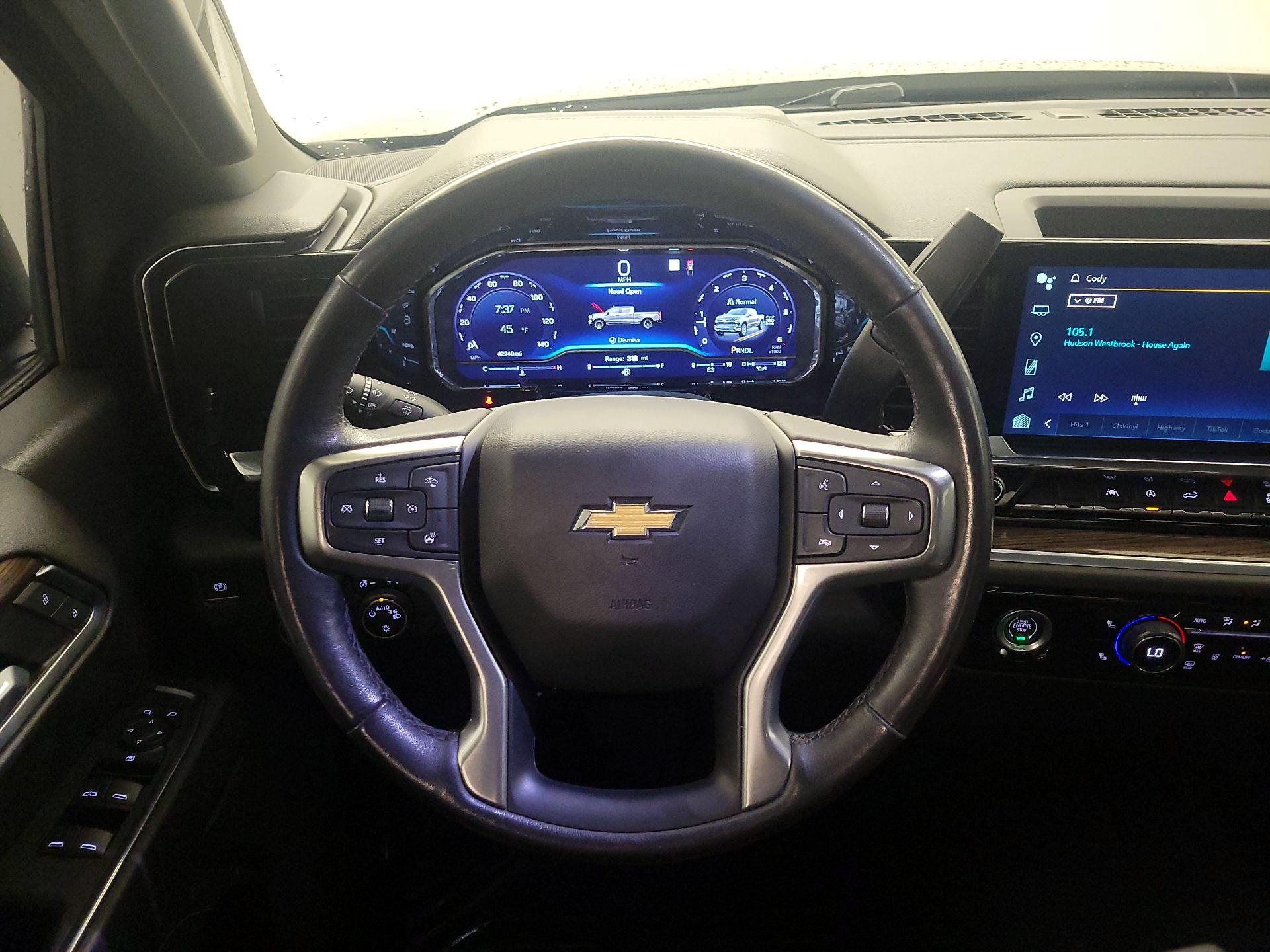 Thumbnail: 2022 Chevrolet Silverado 1500 - 10