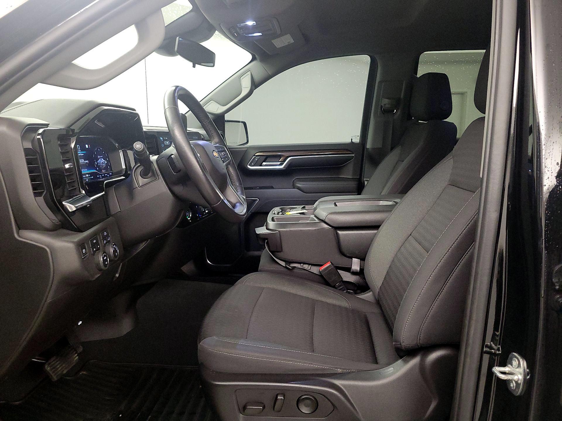 Thumbnail: 2022 Chevrolet Silverado 1500 - 11