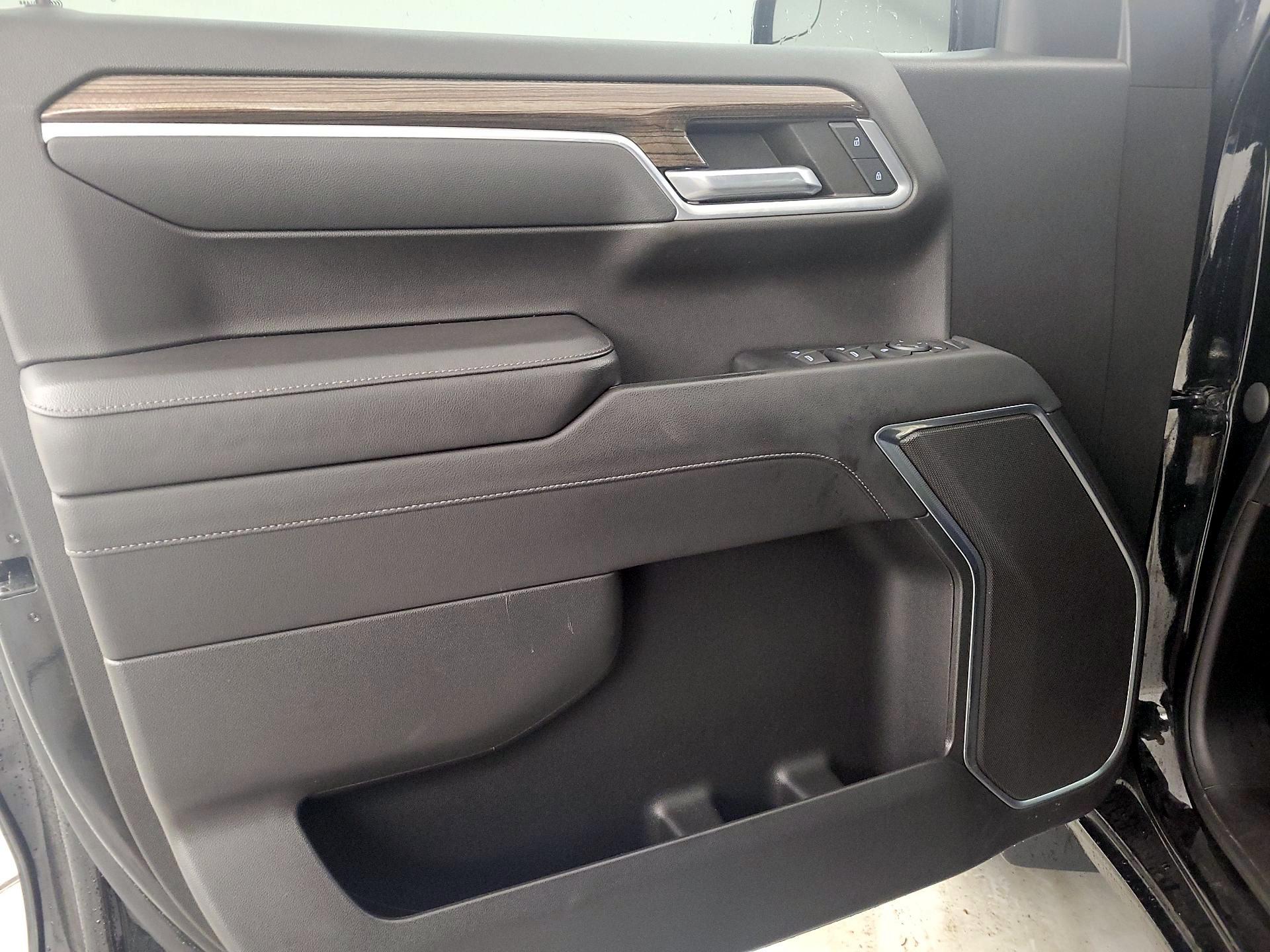 Thumbnail: 2022 Chevrolet Silverado 1500 - 12