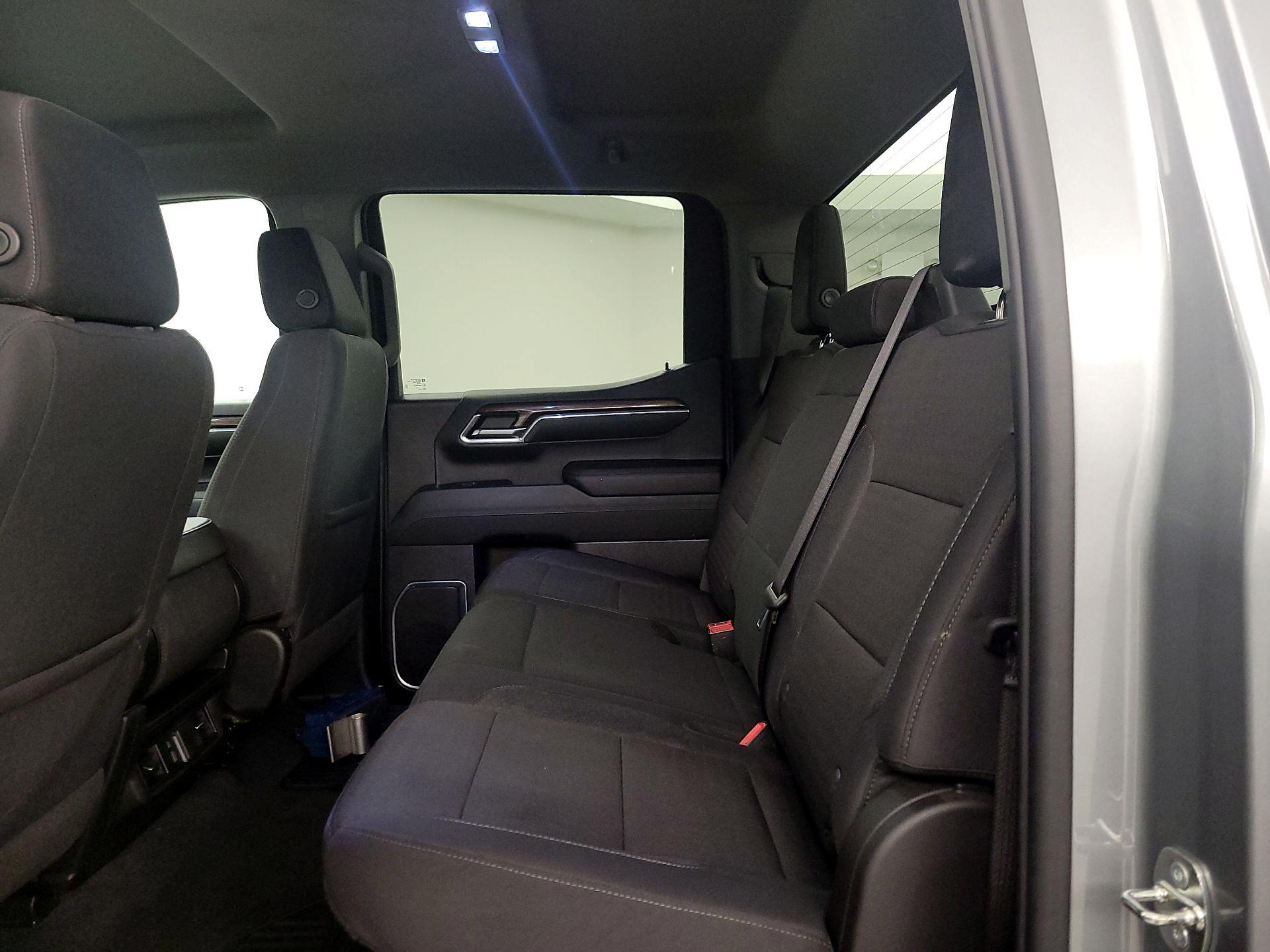 Thumbnail: 2024 Chevrolet Silverado 1500 - 19