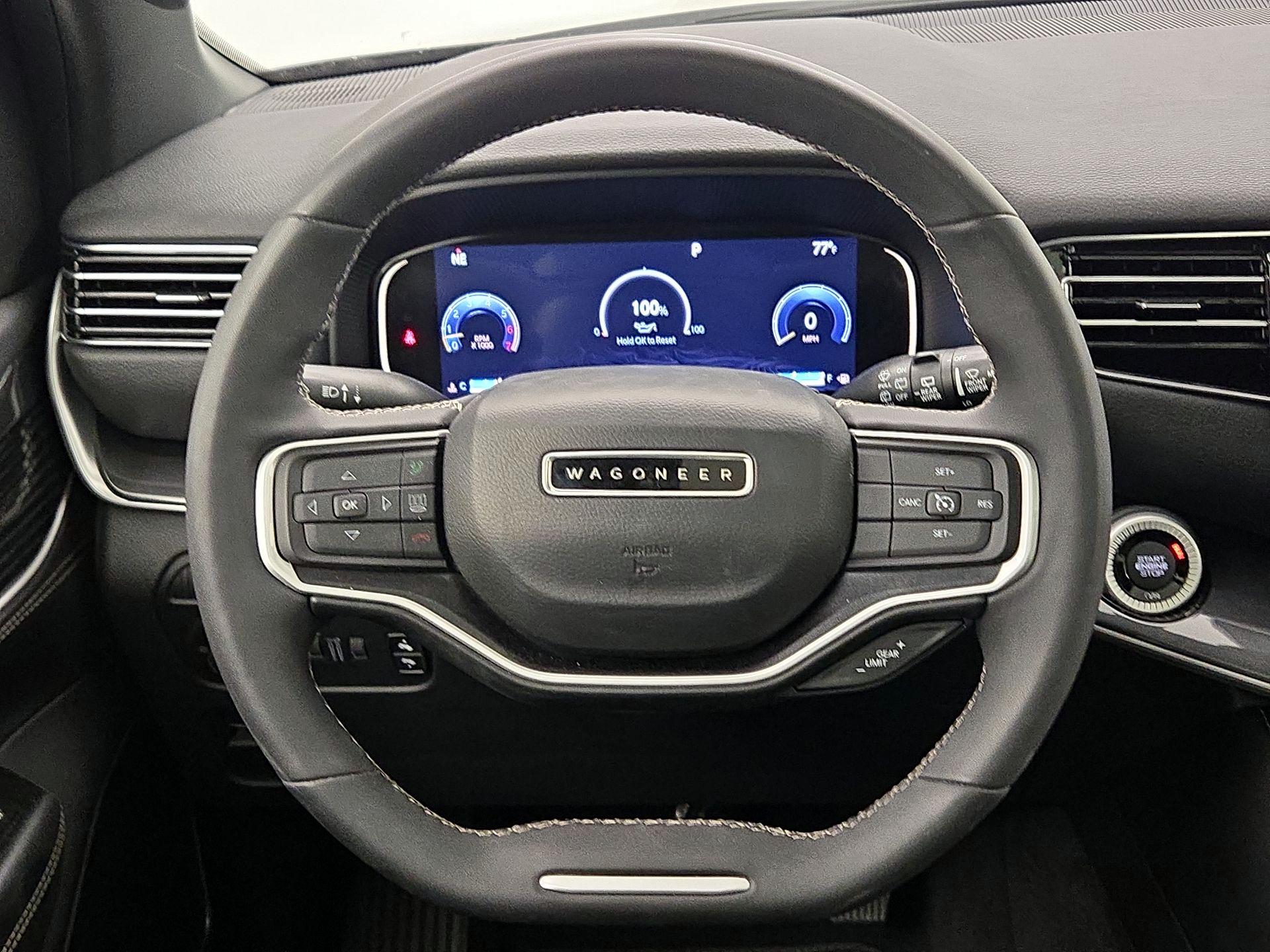 Thumbnail: 2022 Jeep Wagoneer - 10