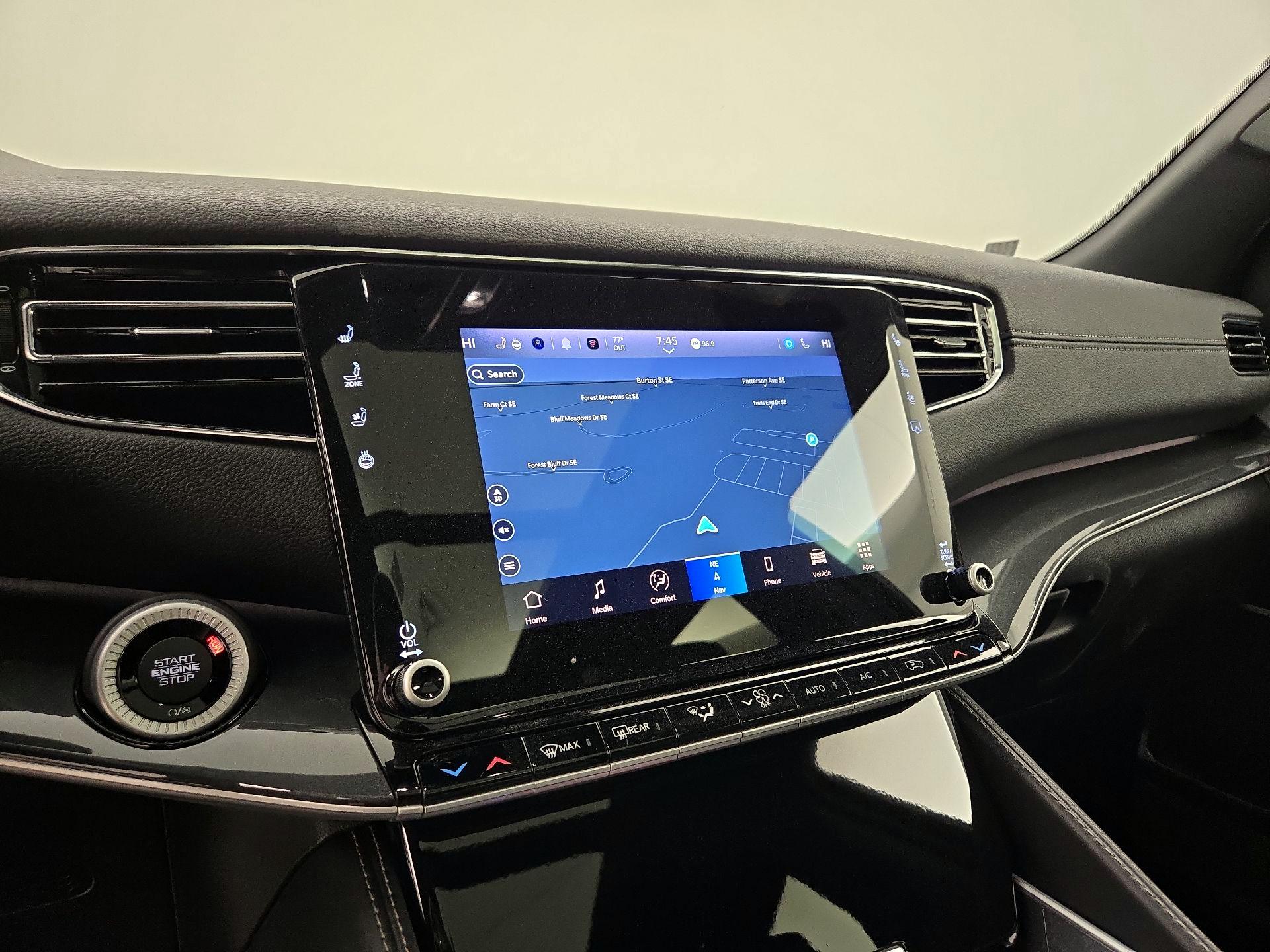 Thumbnail: 2022 Jeep Wagoneer - 14