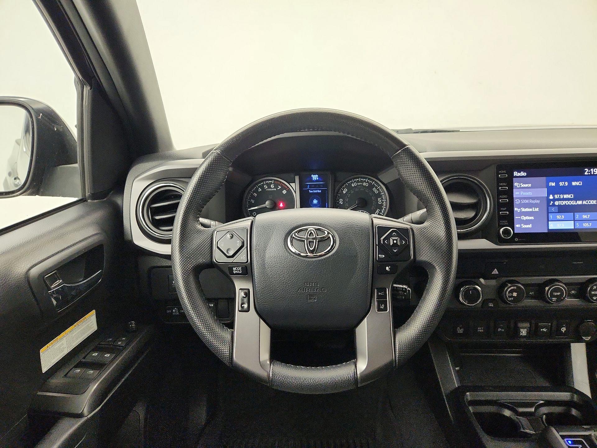 Thumbnail: 2020 Toyota Tacoma - 10