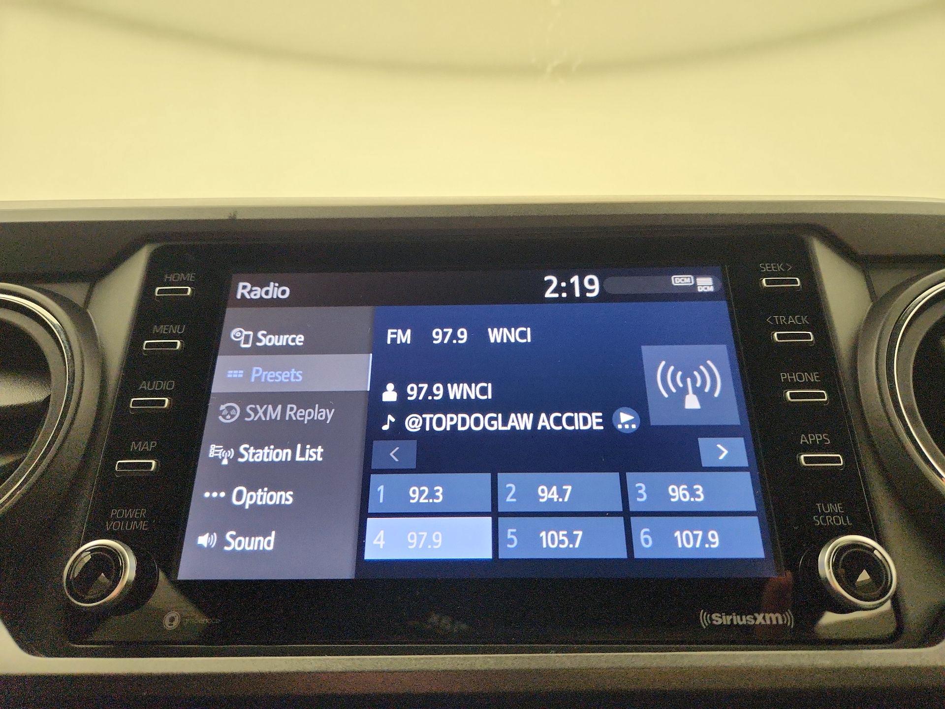 Thumbnail: 2020 Toyota Tacoma - 15