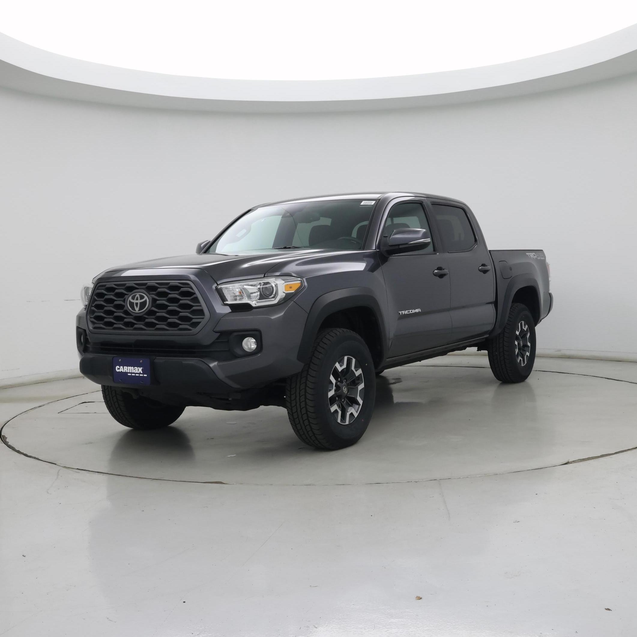 Thumbnail: 2020 Toyota Tacoma - 4