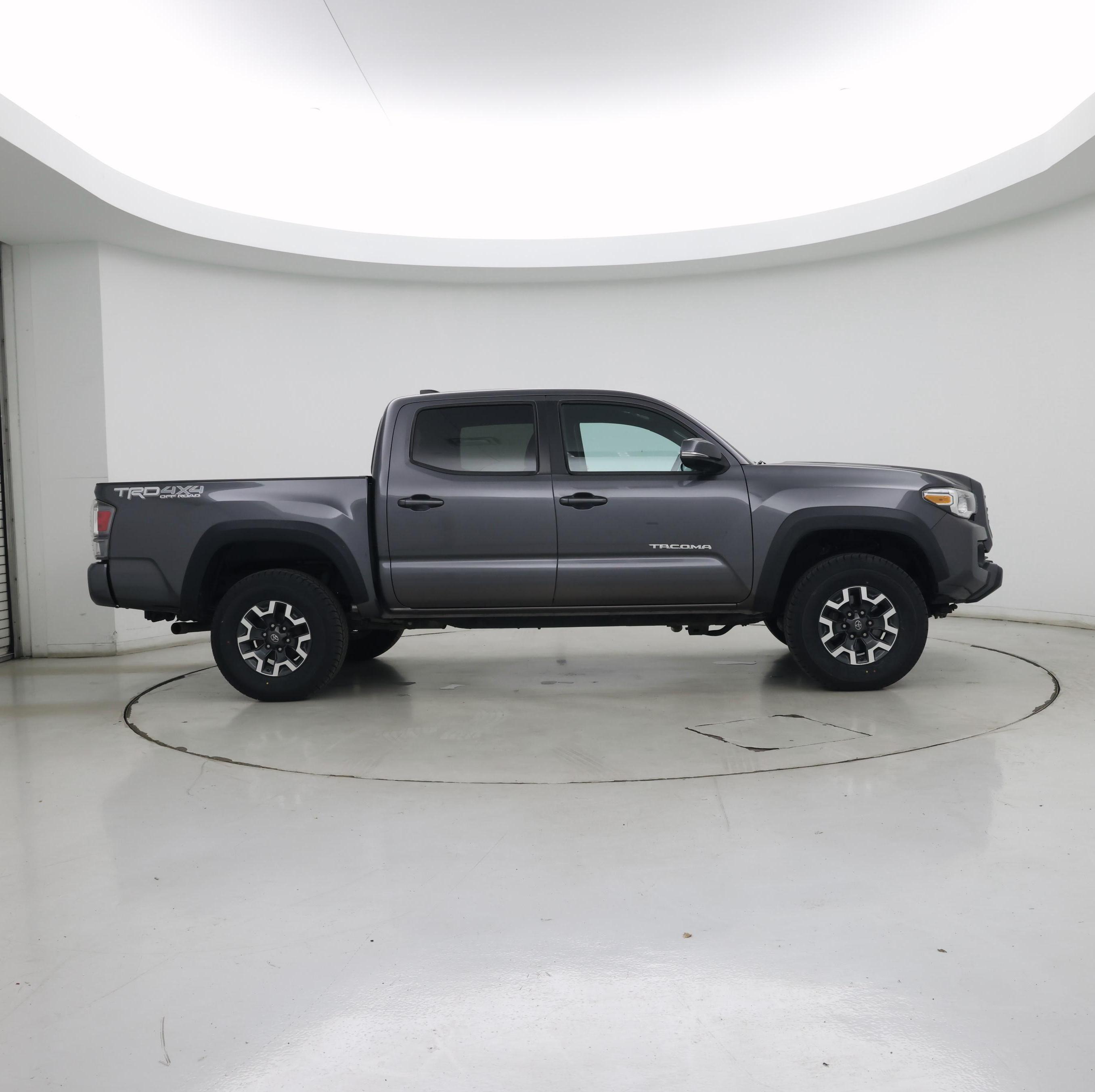 Thumbnail: 2020 Toyota Tacoma - 7