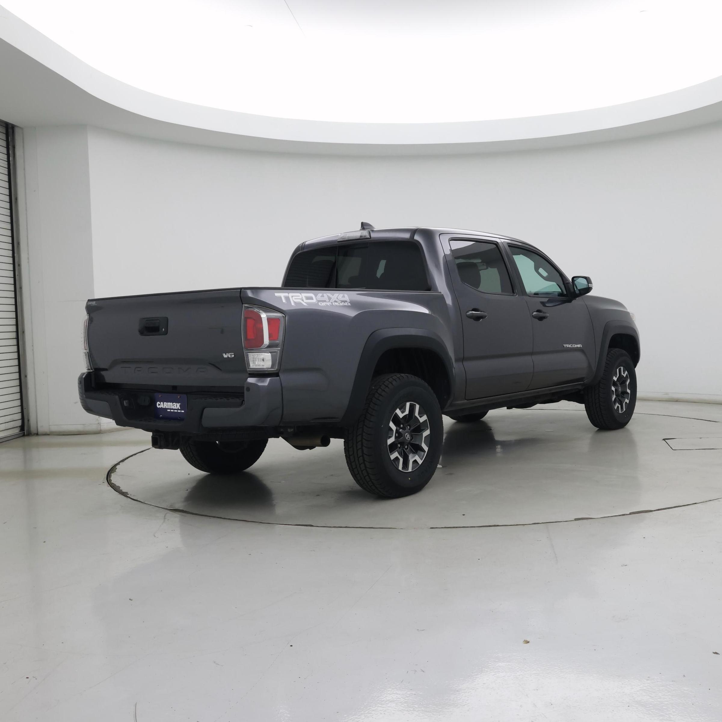 Thumbnail: 2020 Toyota Tacoma - 8