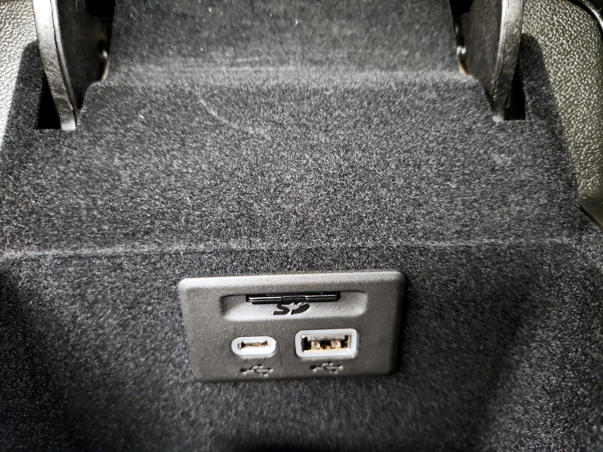 Thumbnail: 2025 Cadillac XT5 - 19