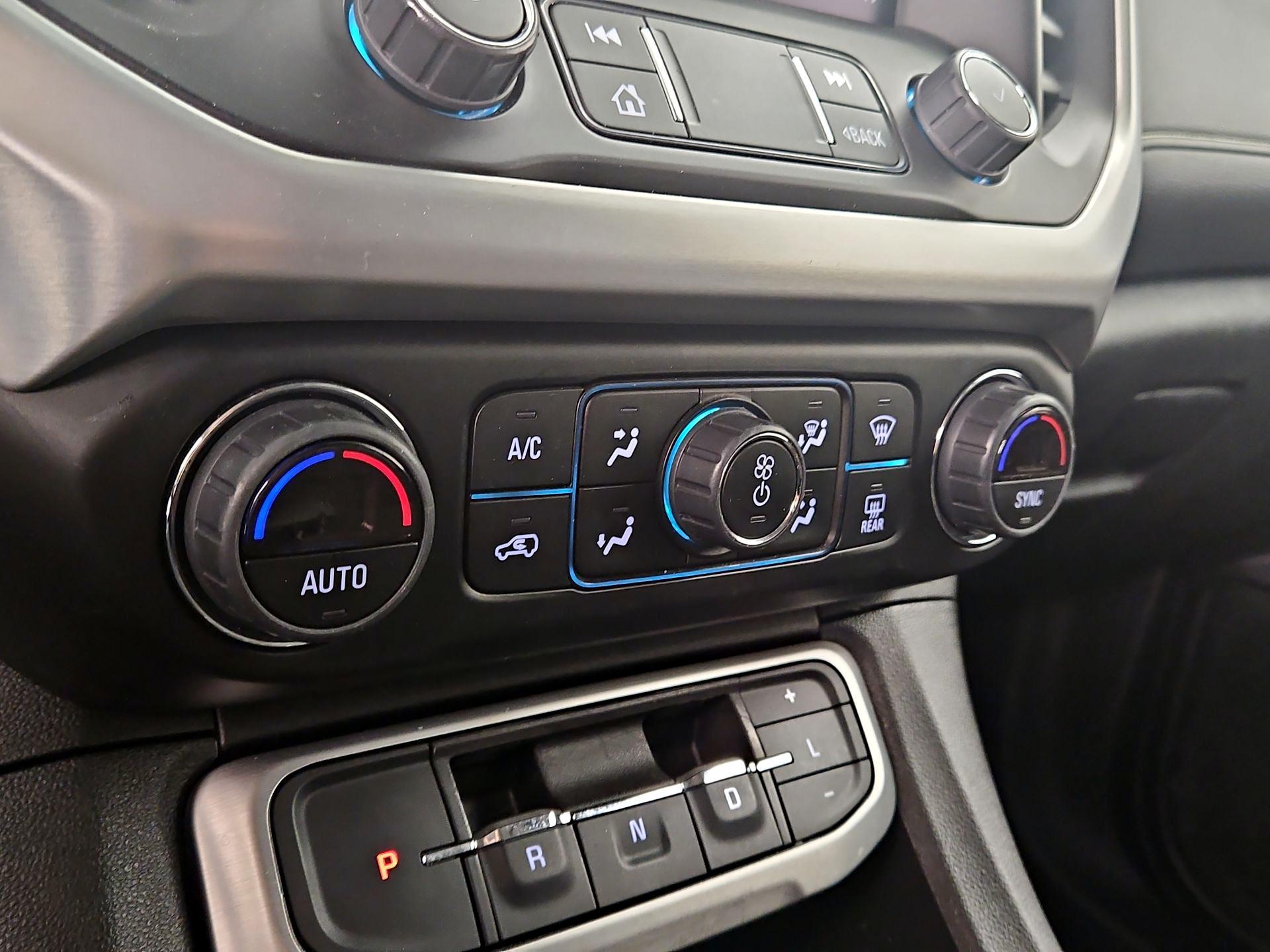 Thumbnail: 2023 GMC Acadia - 16