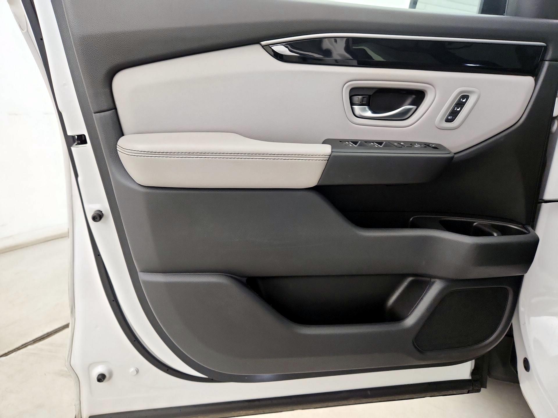 Thumbnail: 2025 Honda Pilot - 12