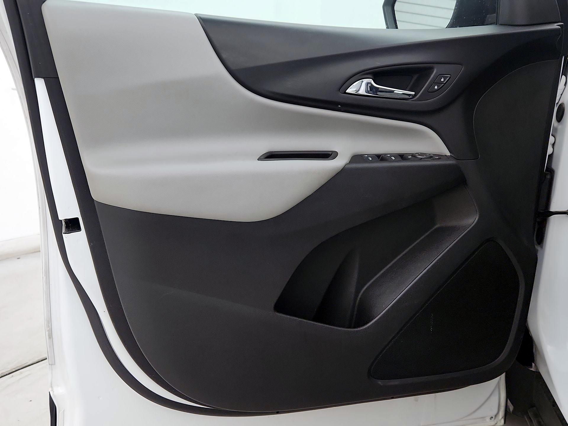 Thumbnail: 2020 Chevrolet Equinox - 12