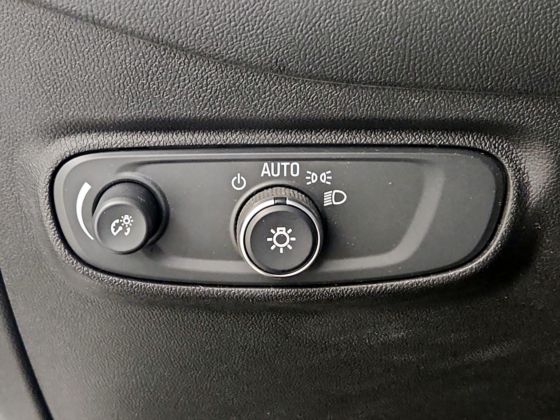 Thumbnail: 2020 Chevrolet Equinox - 13