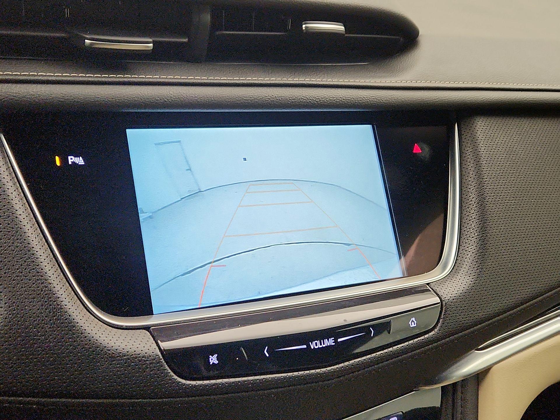 Thumbnail: 2018 Cadillac XT5 - 14