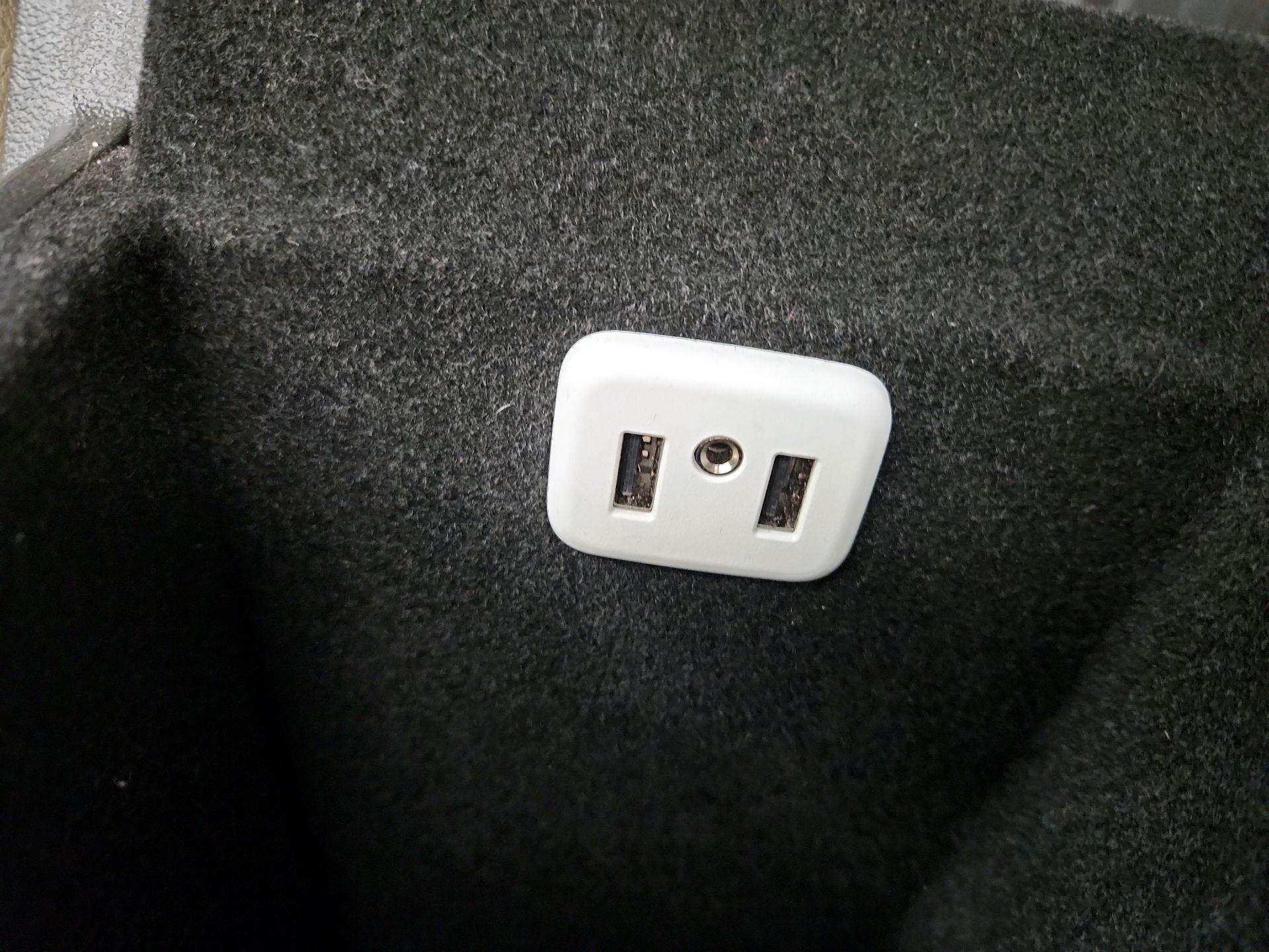 Thumbnail: 2018 Cadillac XT5 - 18