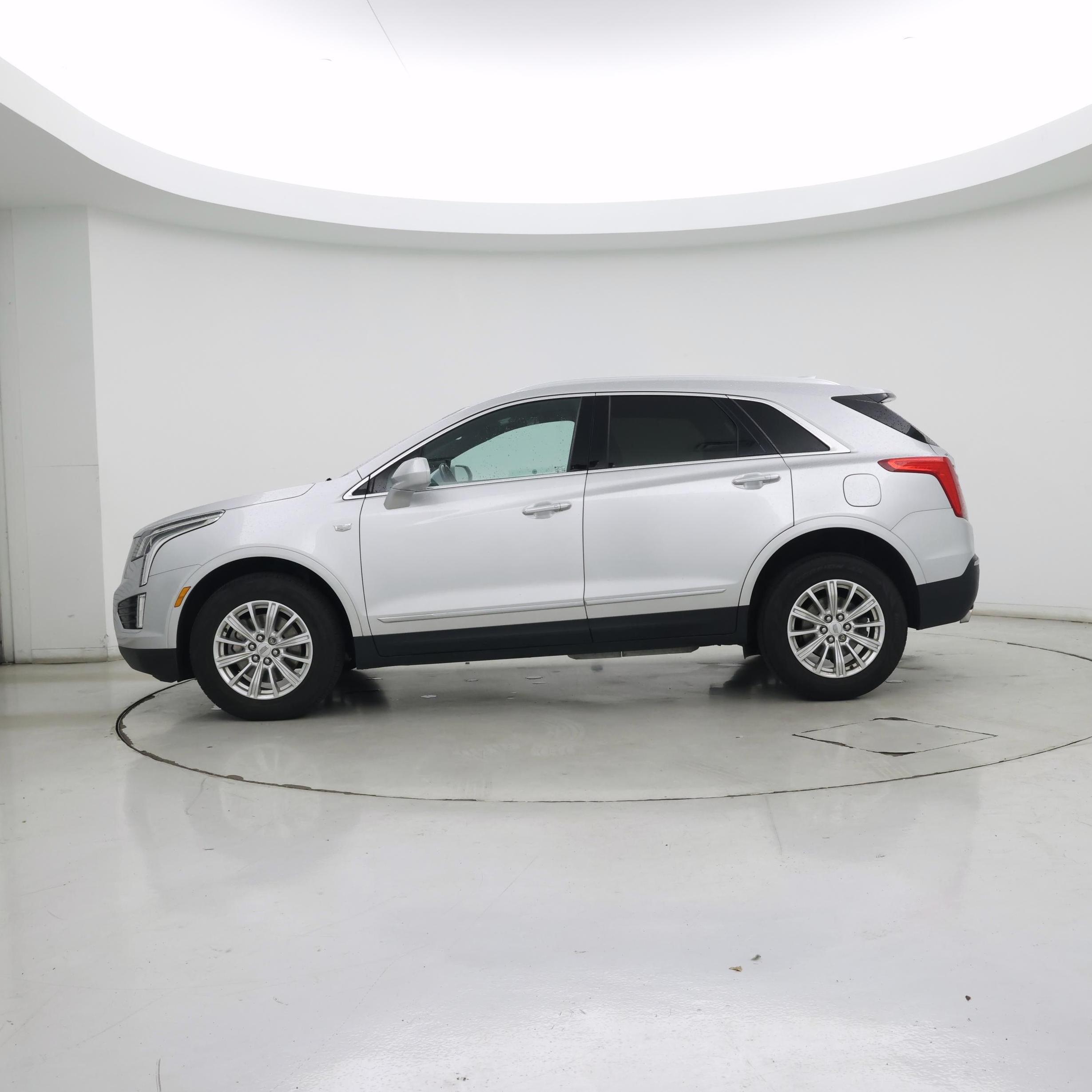 Thumbnail: 2018 Cadillac XT5 - 3