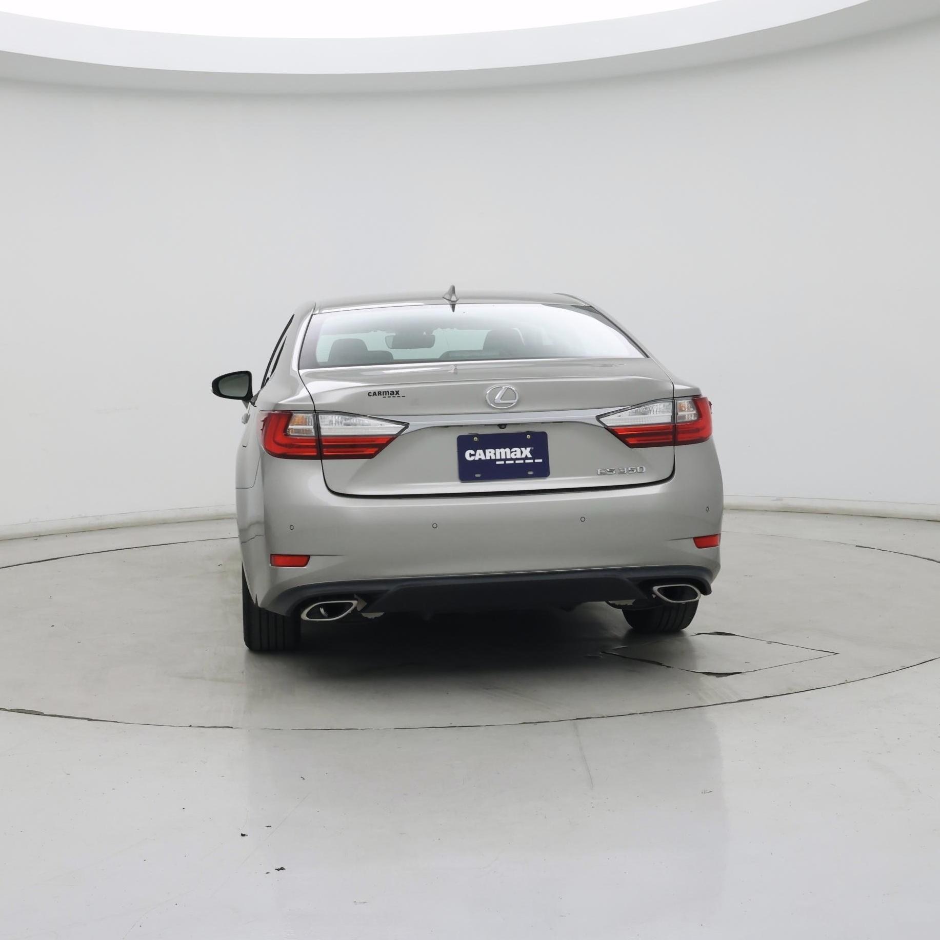 Thumbnail: 2017 Lexus ES - 6