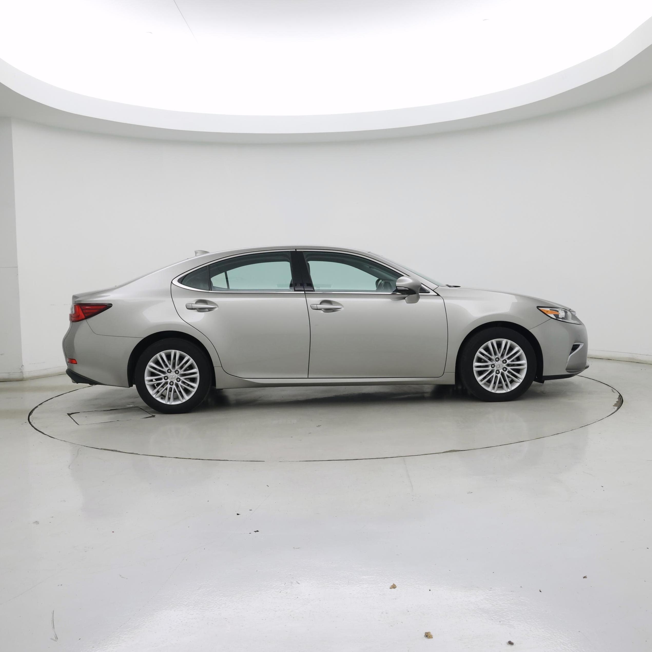 Thumbnail: 2017 Lexus ES - 7