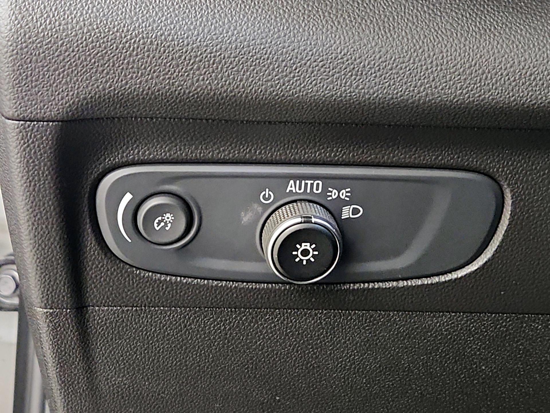 Thumbnail: 2021 Buick Envision - 13