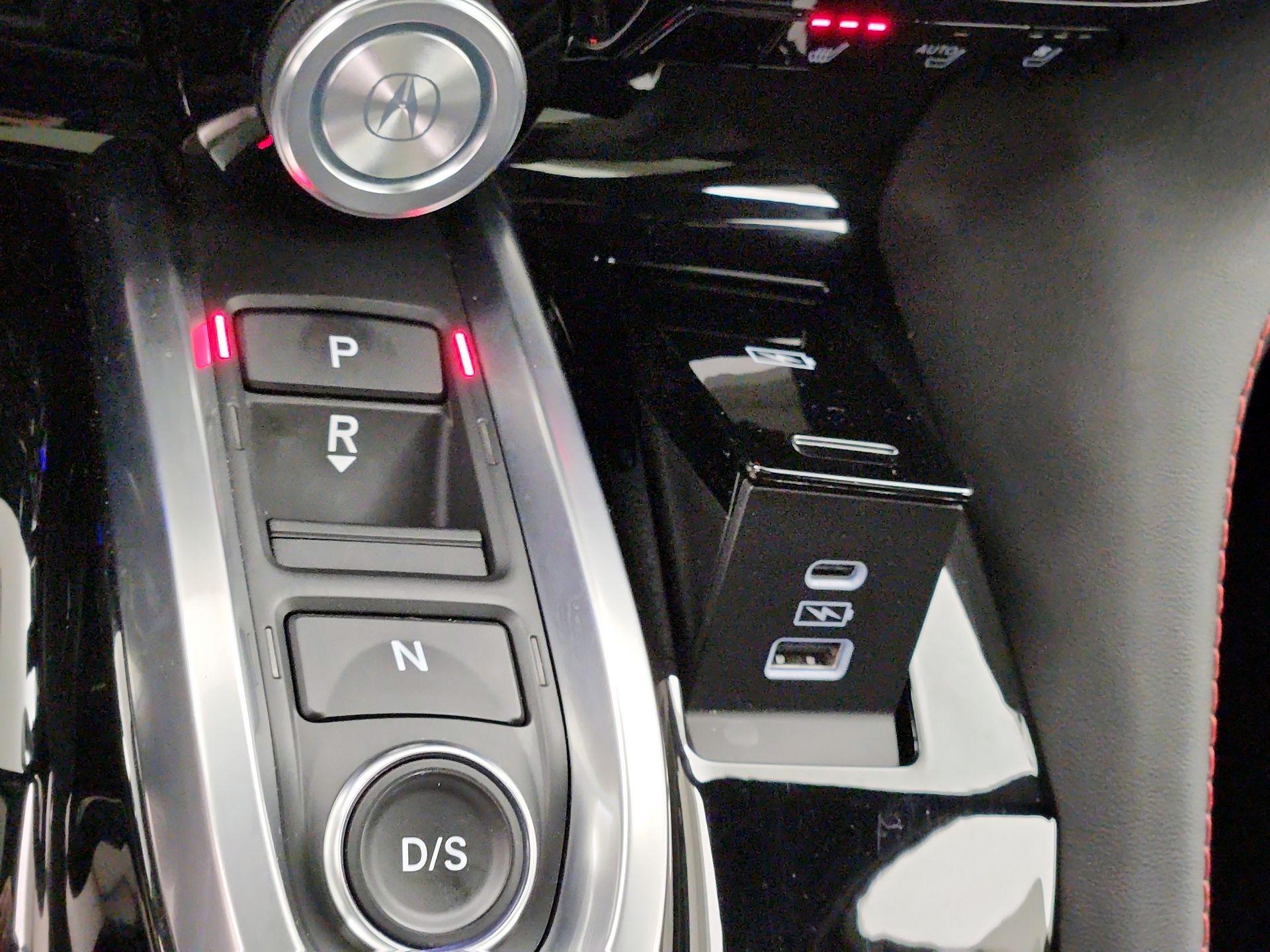 Thumbnail: 2022 Acura MDX - 17